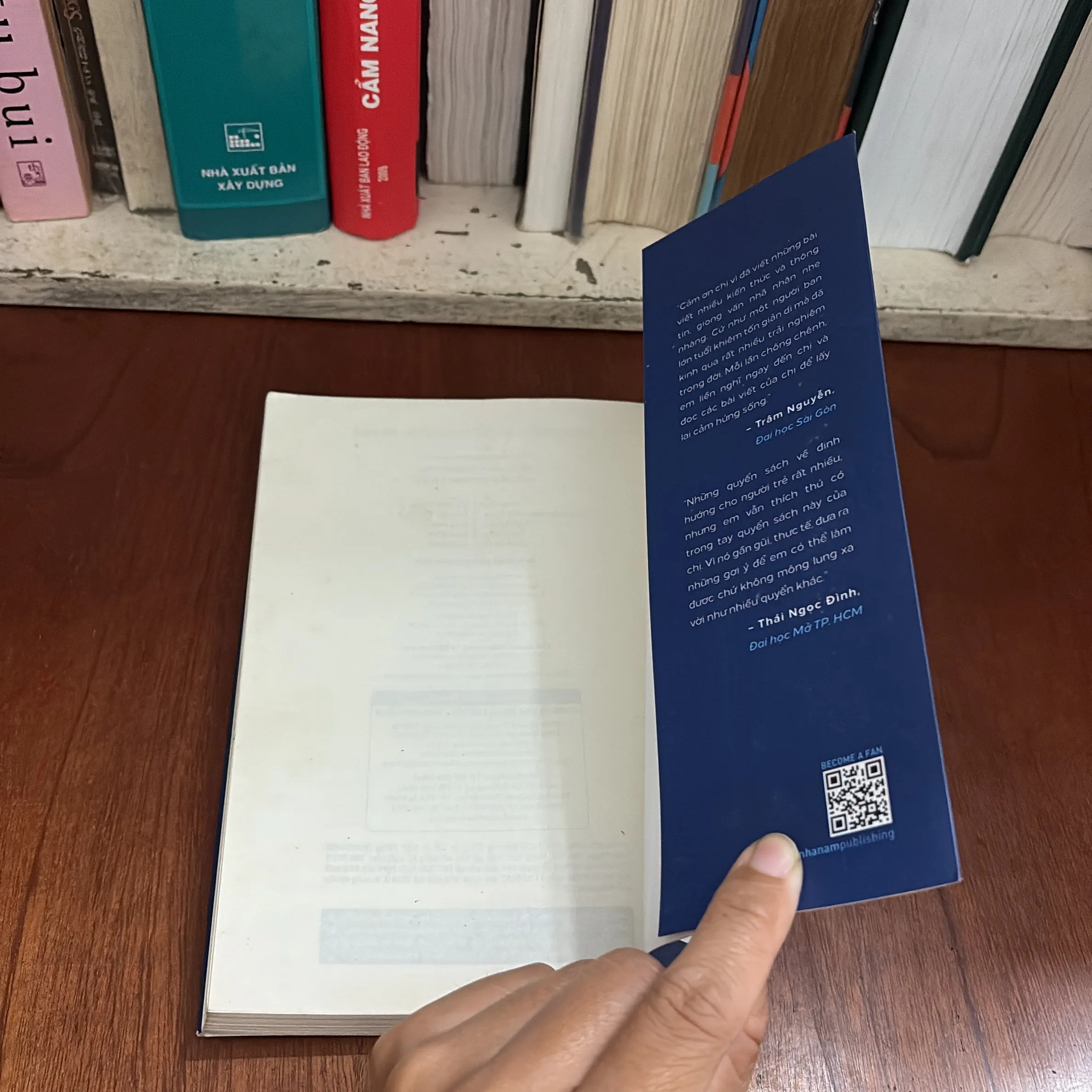 II Sách Kỹ Năng: Tuổi Trẻ Đáng Giá Bao Nhiêu? - ROSIE NGUYỄN - 2017 640133