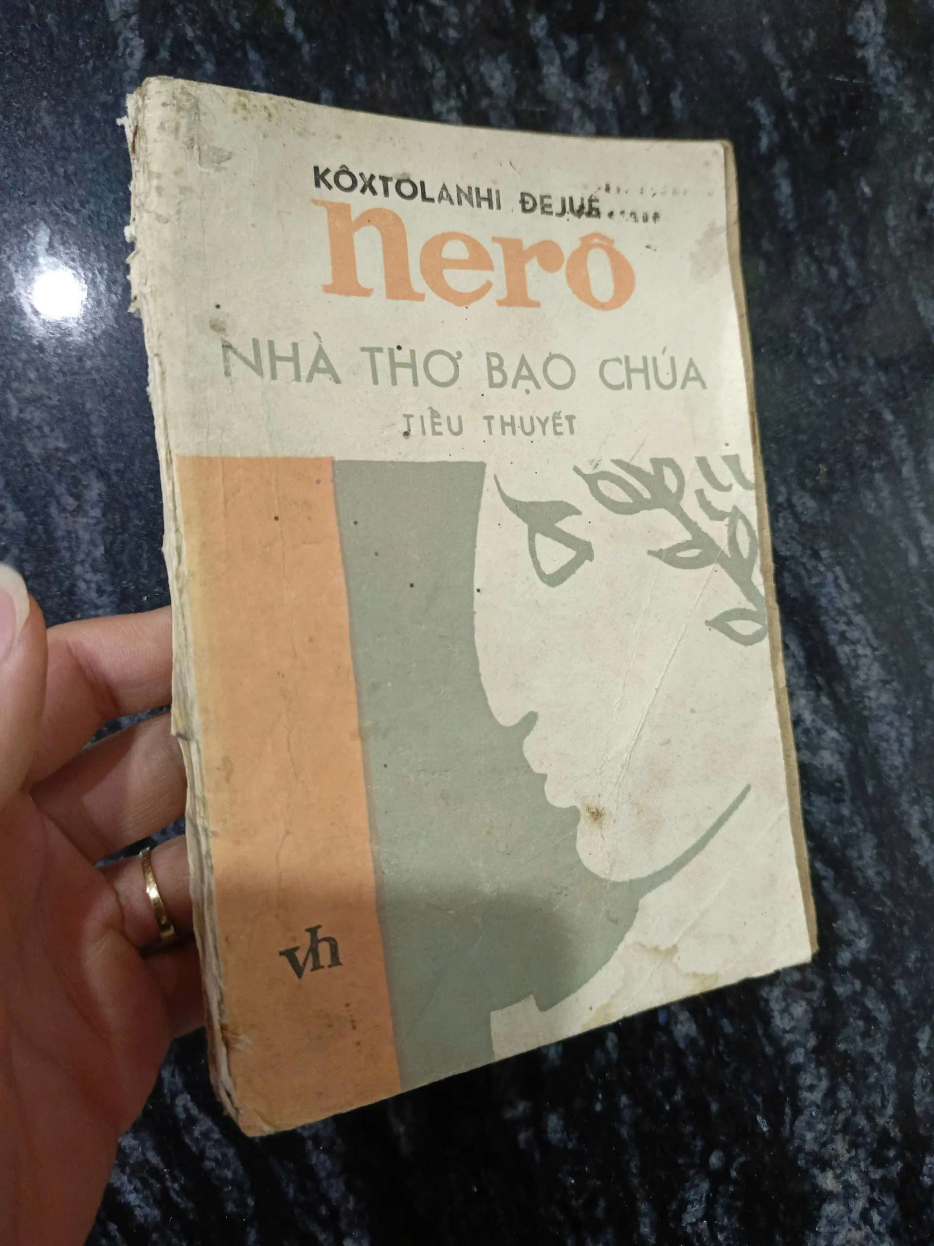Nêrô - Nhà Thơ Bạo Chúa (Kosztolányi Dezső)