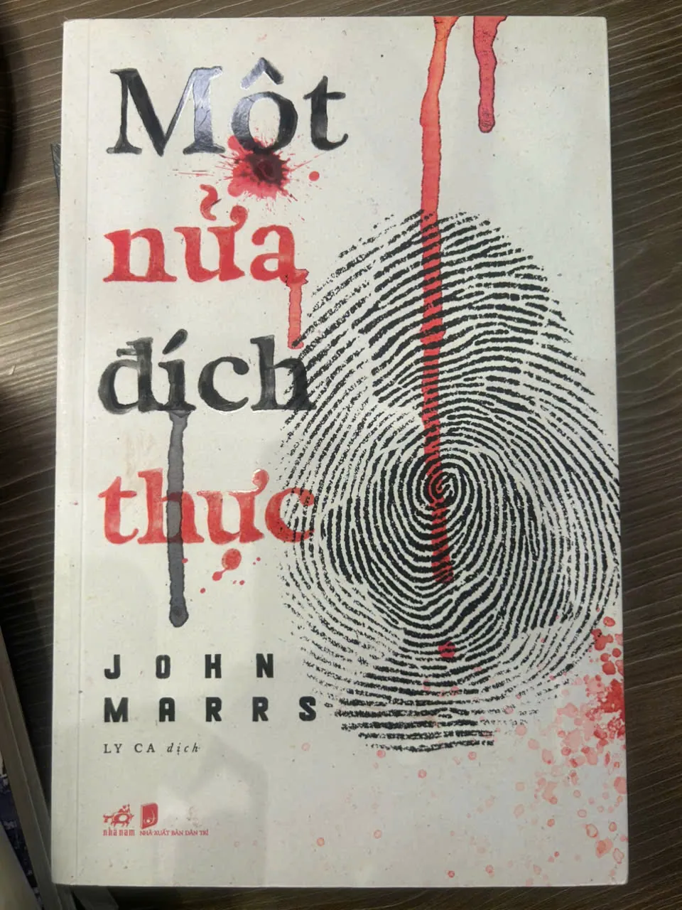 Một nửa đích thực - John Marks - New