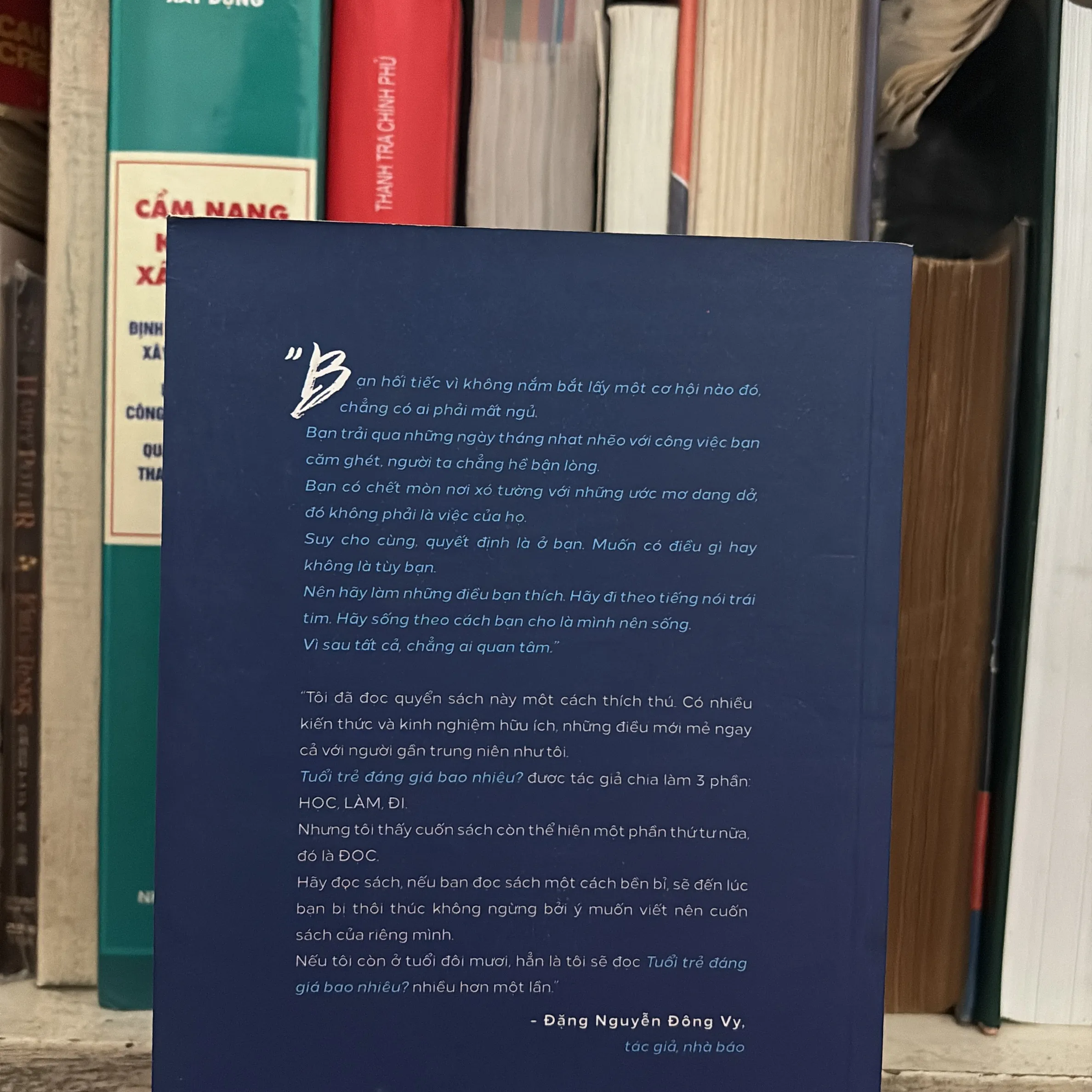 II Sách Kỹ Năng: Tuổi Trẻ Đáng Giá Bao Nhiêu? - ROSIE NGUYỄN - 2017 640133