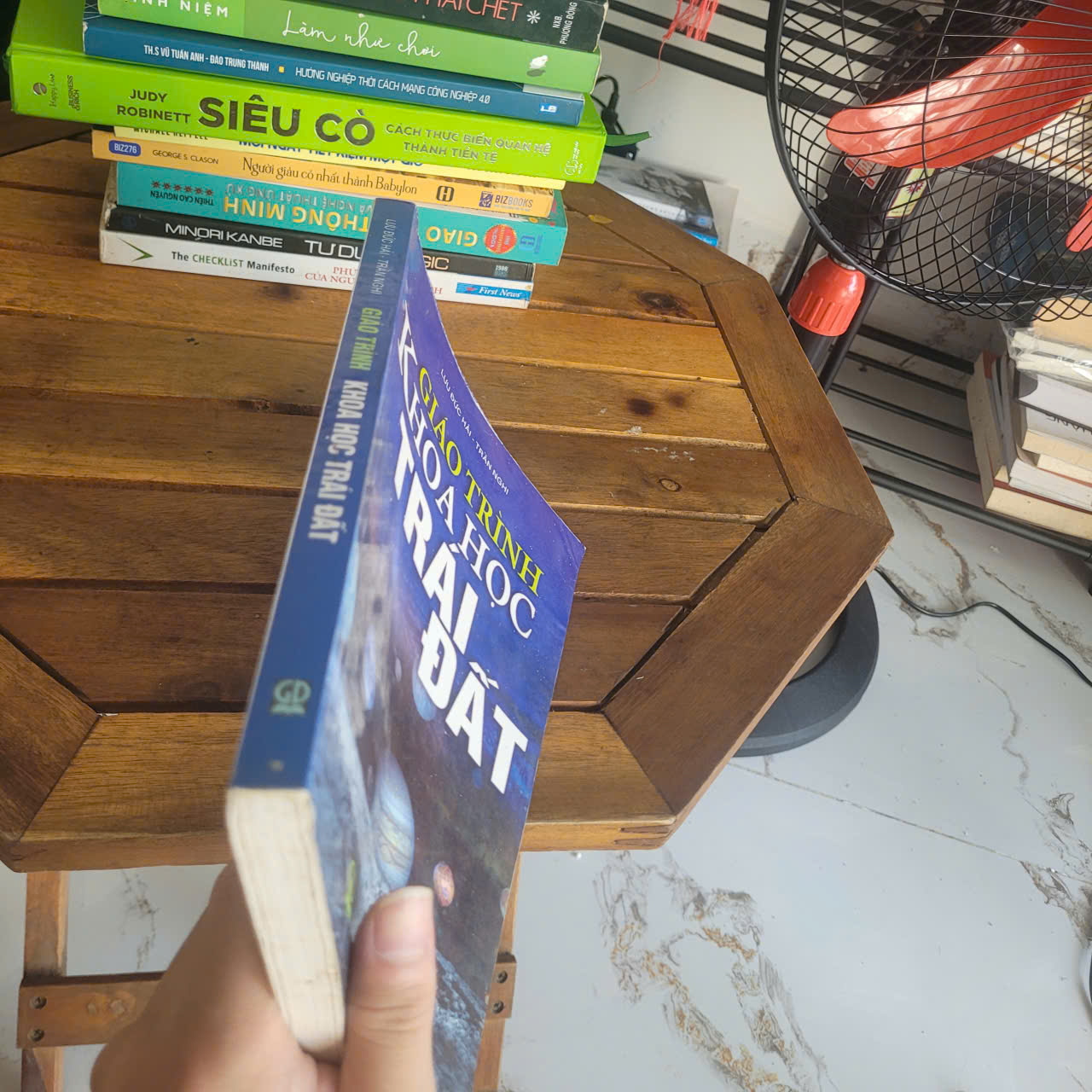 Giáo trình Khoa học Trái Đất	Lưu Đức Hải - Trần Nghĩ 524227
