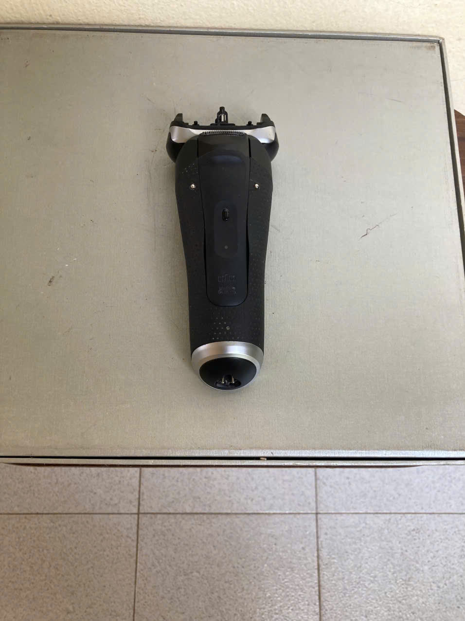 Thân máy cạo râu Braun Series 9 .Made in Germany. 526060