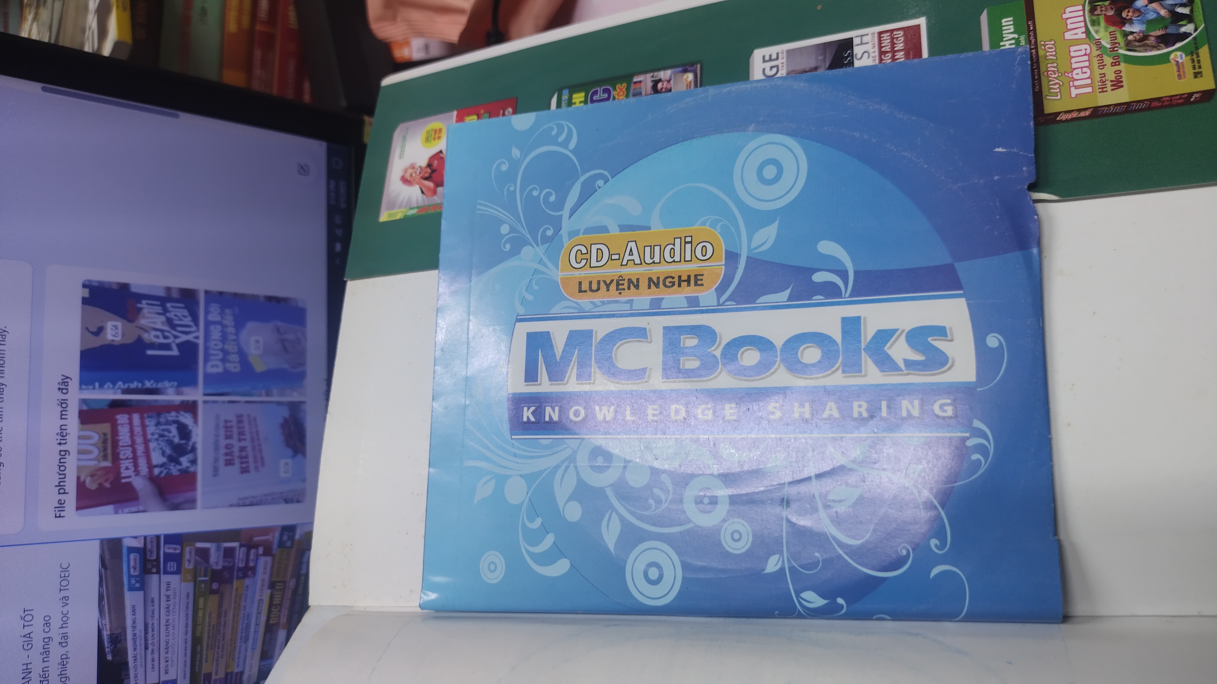 Sách Học đánh vần Tiếng Anh - NXB ĐH Quốc Gia HN - mới 80% có CD luyện nghe 525167
