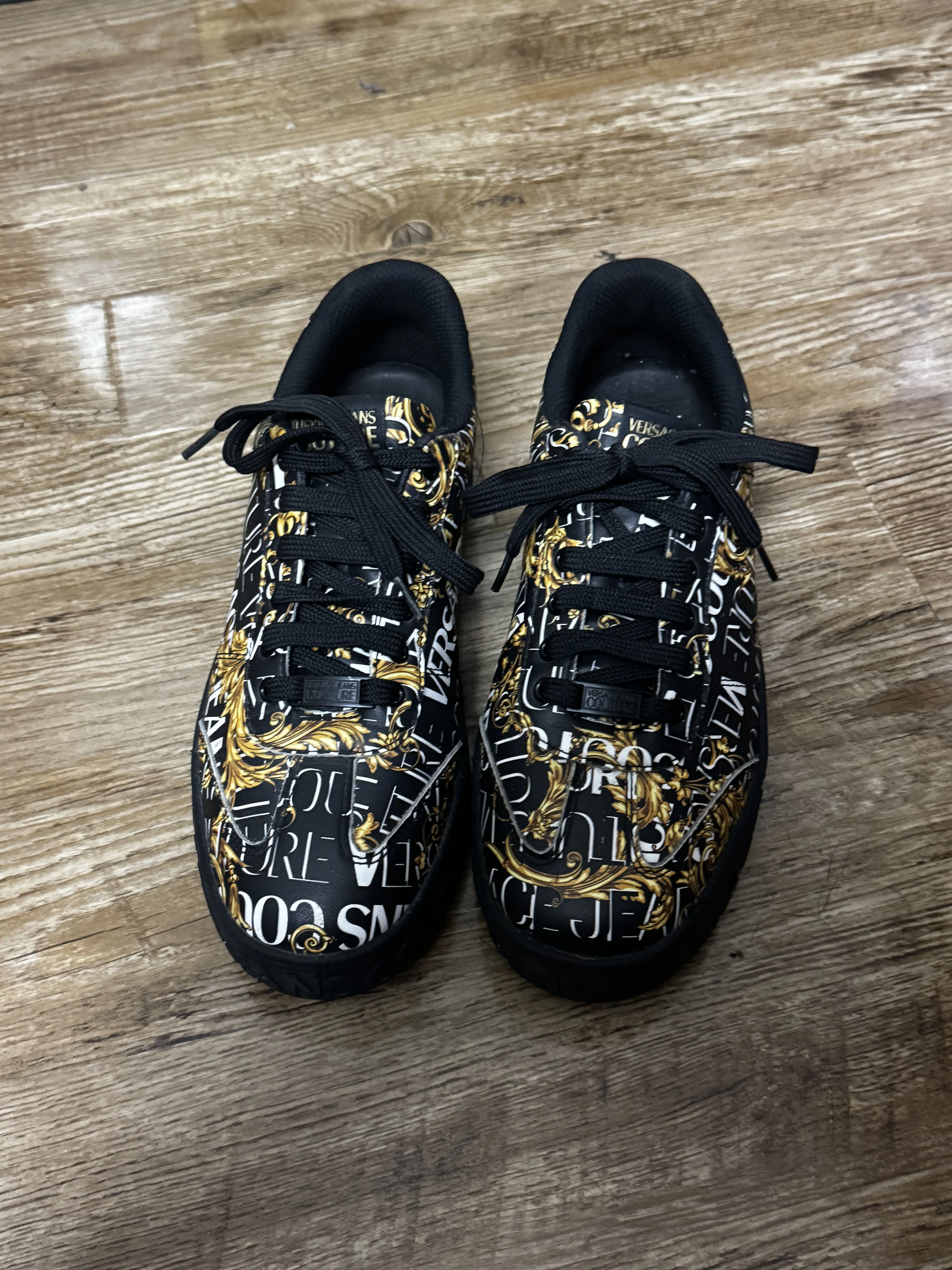 Thanh lý giày versace chính hãng gần như mới – Size 42 – Full box – Giá tốt 995015
