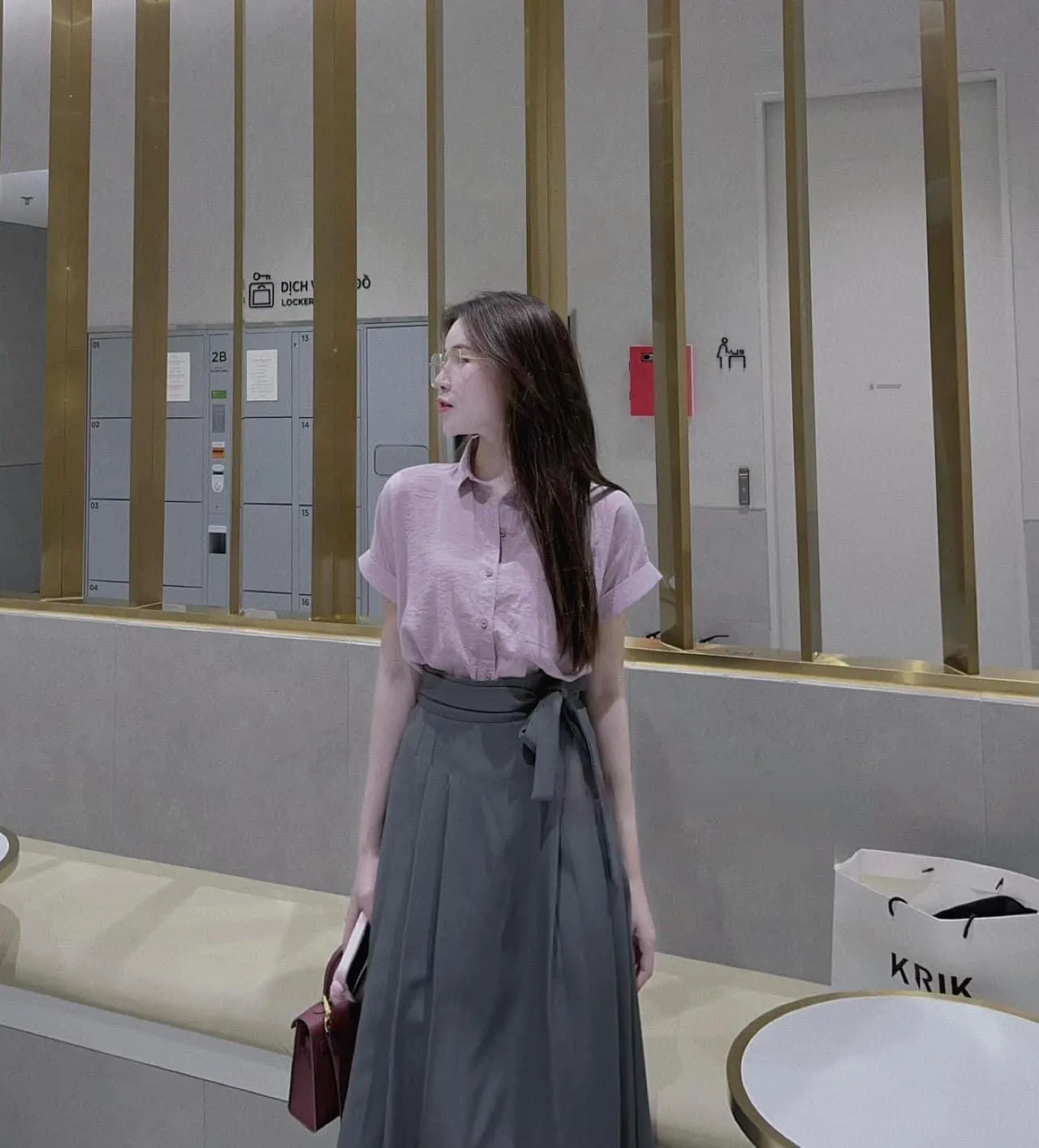 Trang phục nữ Blouse phối sơ mi tay ngắn phối quần dài xám