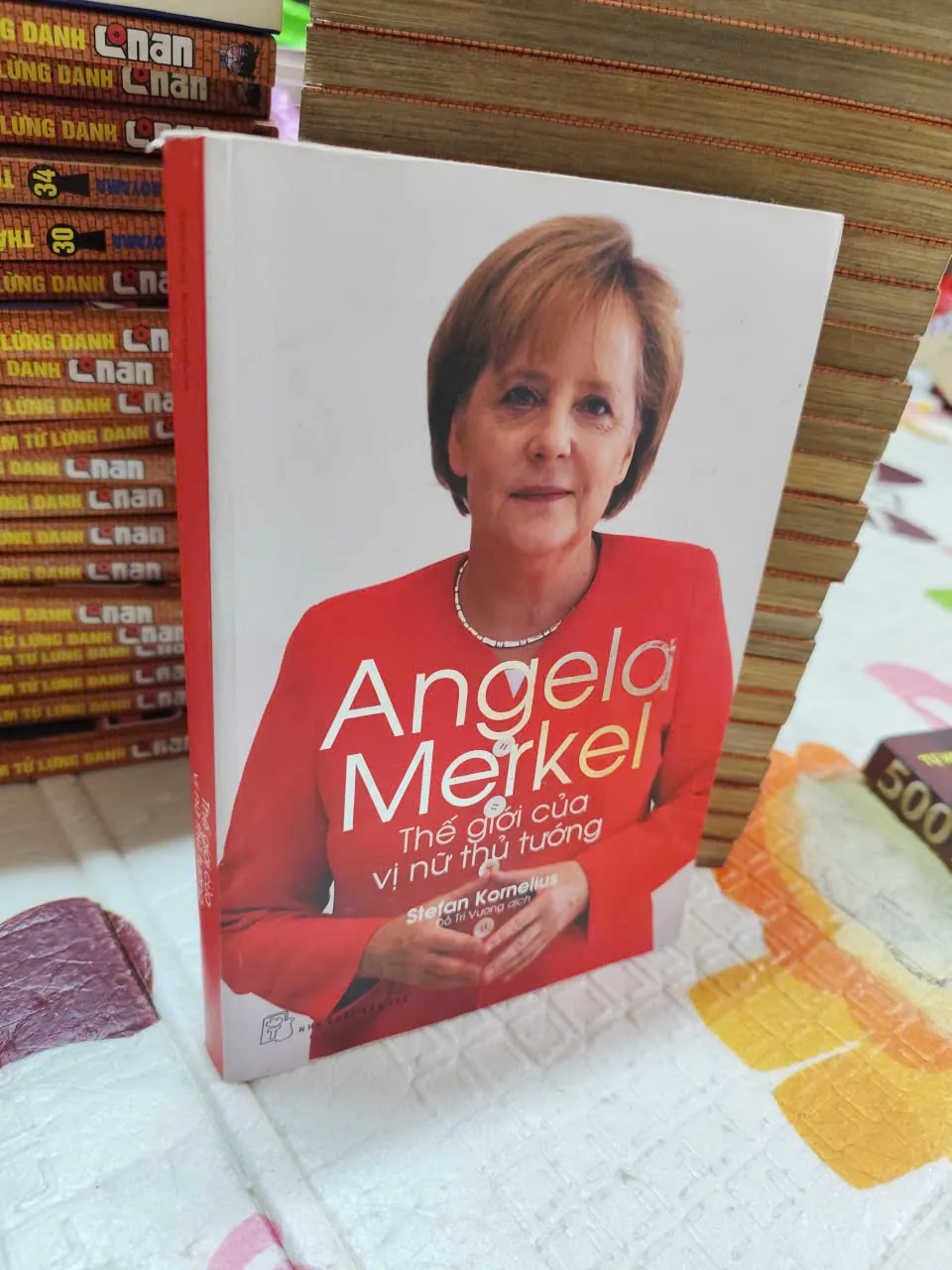ANGELA MERKEL – THẾ GIỚI CỦA VỊ NỮ THỦ TƯỚNG (TIỂU SỬ CHÍNH TRỊ) - K4