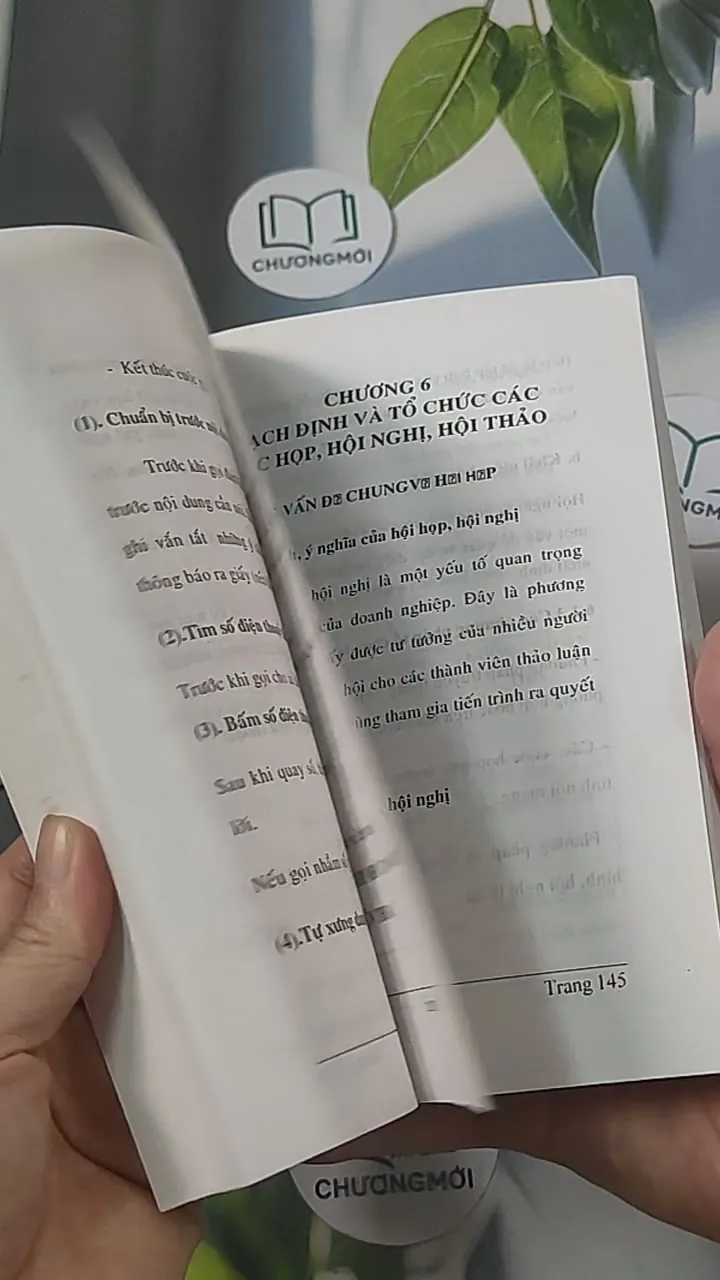 Nghiệp vụ thư ký giám đốc trong thời đại mới - TS Lê Văn In 688458