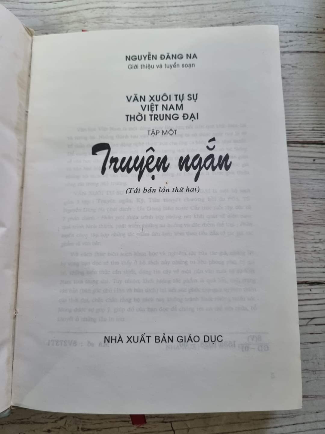 Văn xuôi tự sự Việt Nam thời kỳ trung đại
Nguyễn Đăng giới thiệu và tuyển chọn  276990