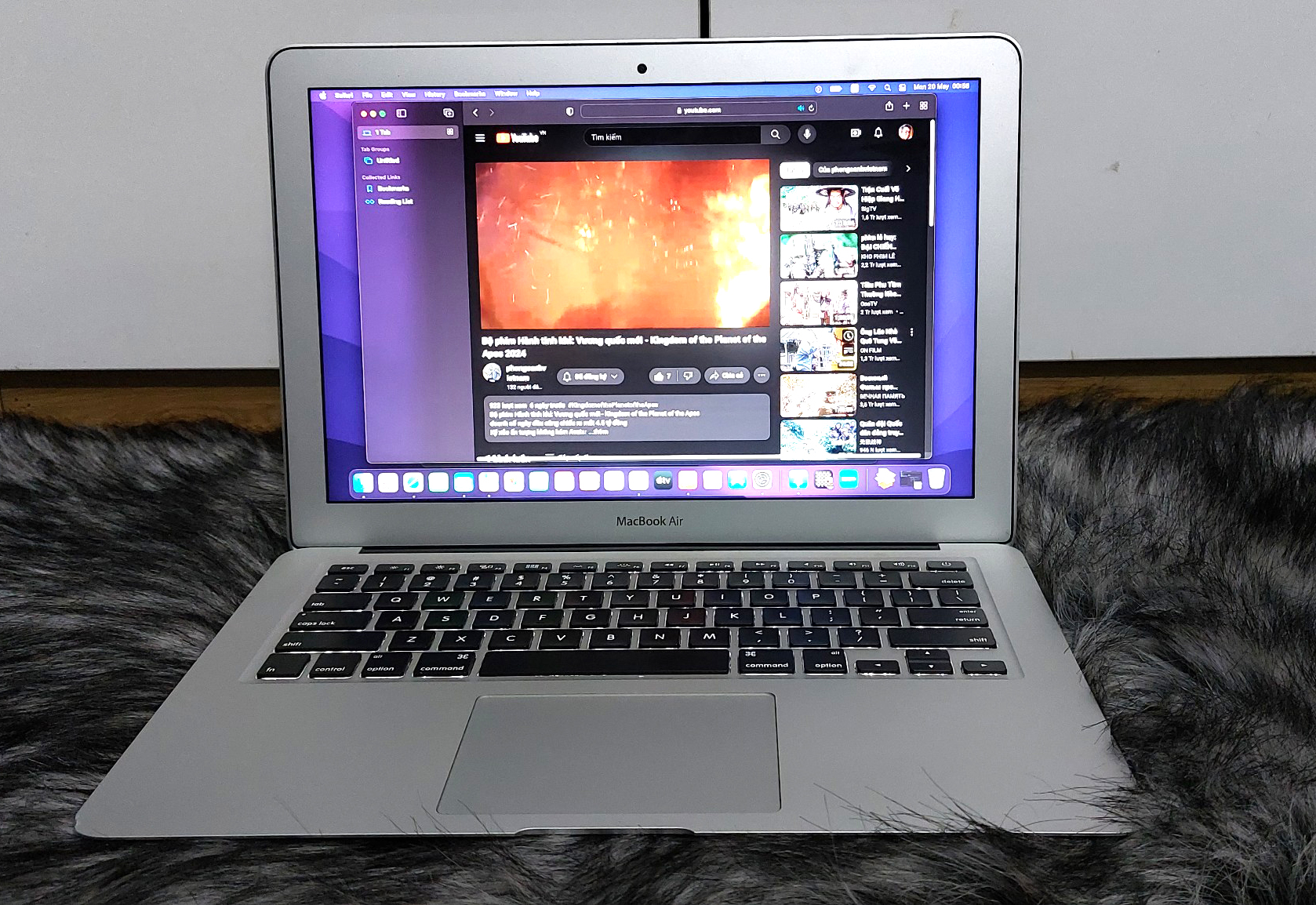 Macbook Rentina 2015. còn đẹp tốt. 13inch Cpu Intel Core i5 -Ram 8GB -SSD 256GB 303958