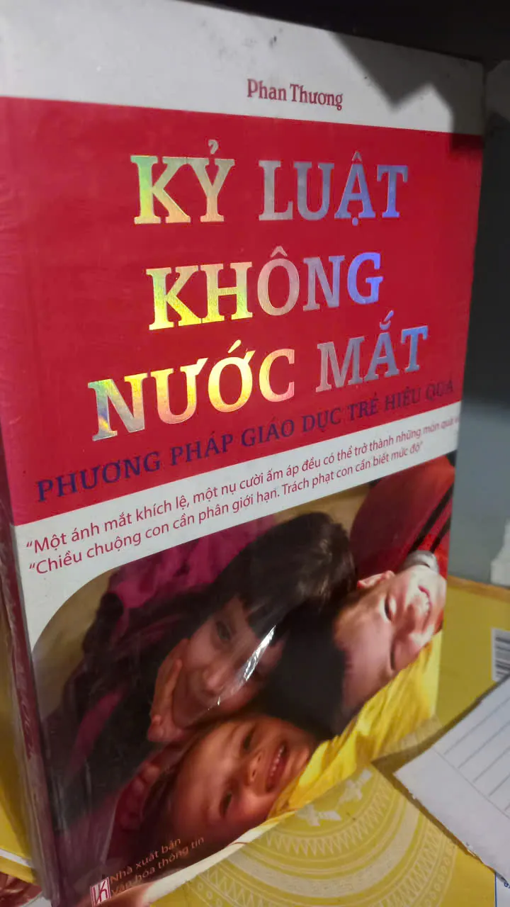 kỷ luật không nước mắt