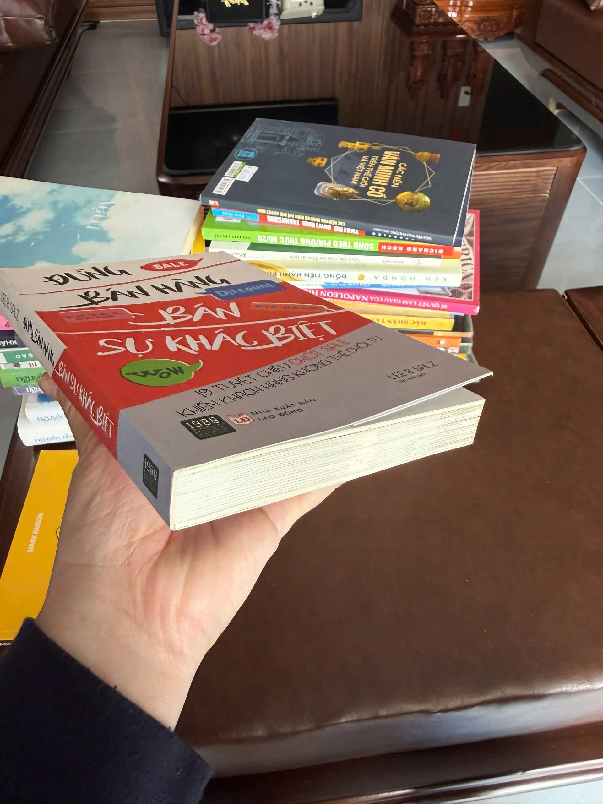 ĐỪNG BÁN HÀNG – HÃY BÁN SỰ KHÁC BIỆT- K3 1001312