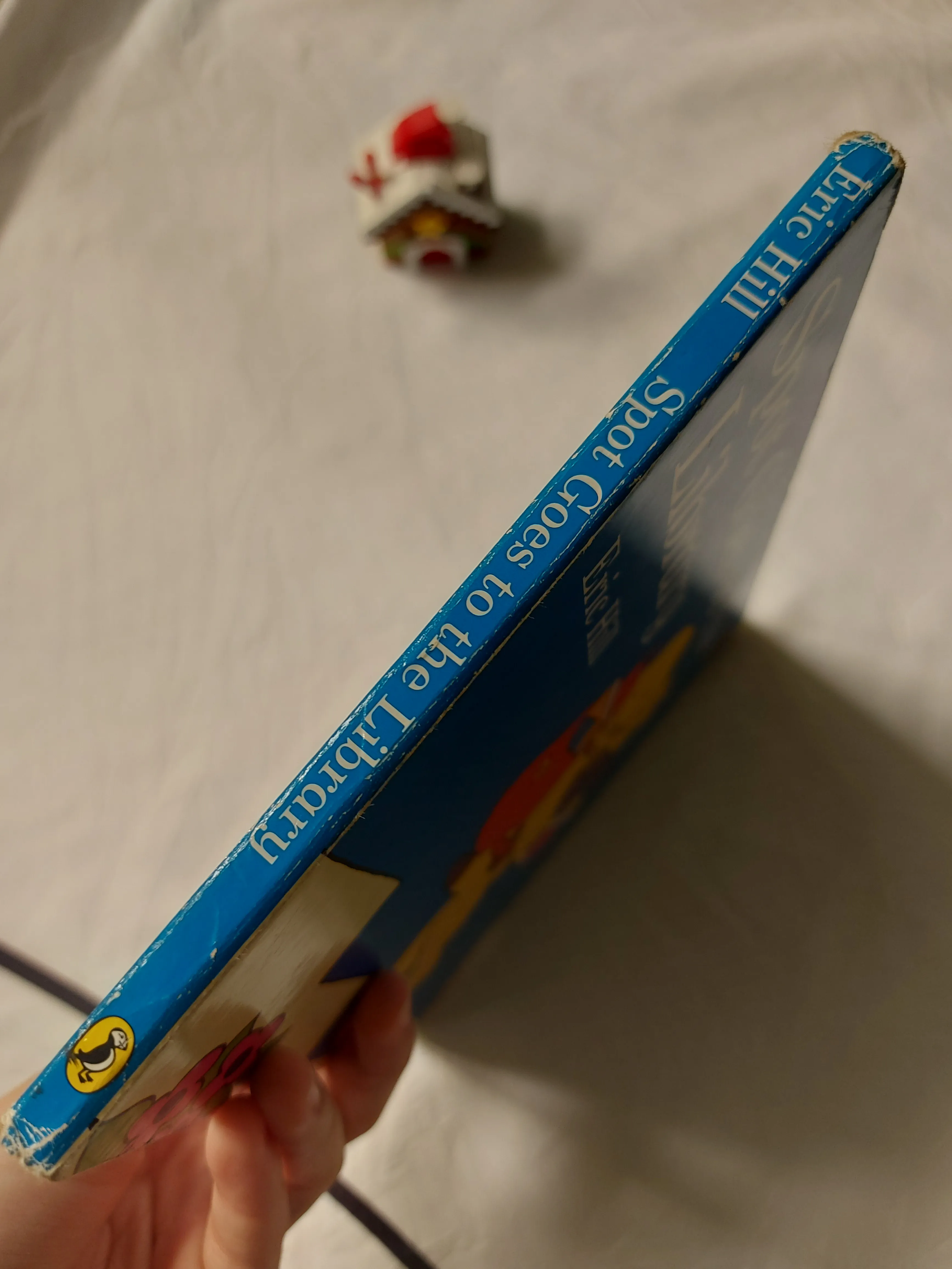 SPOT GOES TO THE LIBRARY - Boardbook