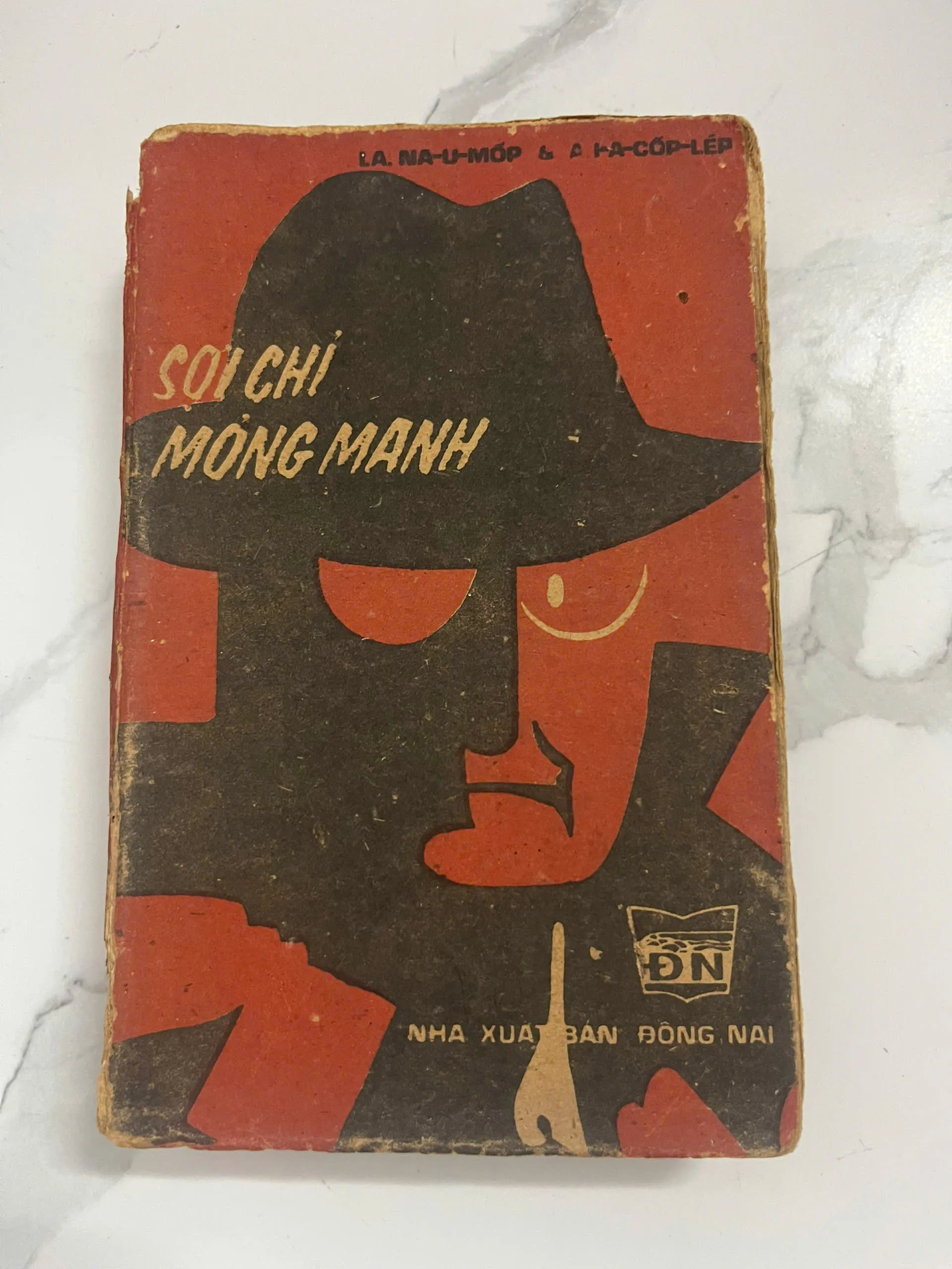 Sợi chỉ mỏng manh - La Na-u-mốp & A Ka-cốp-lép