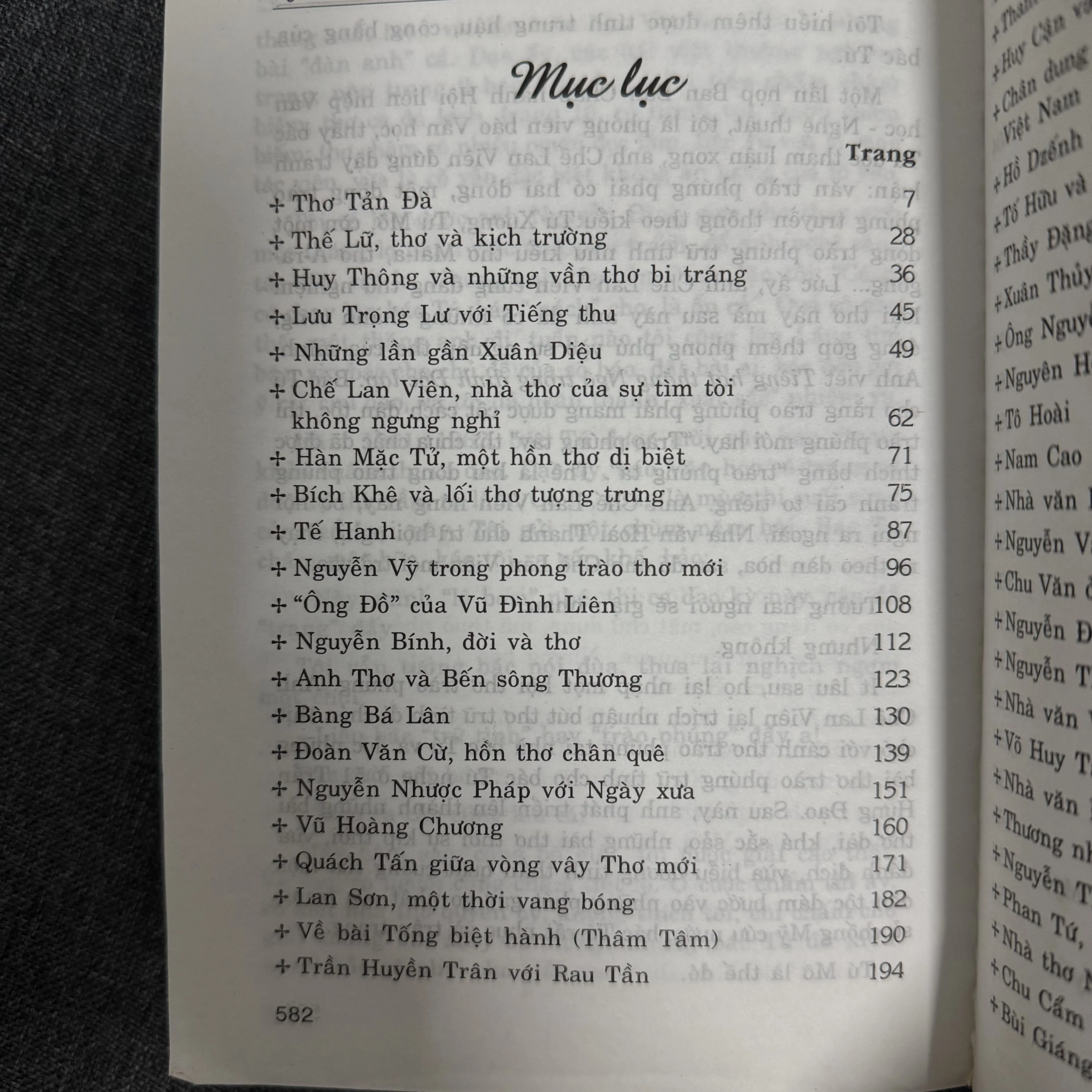 Chuyện văn chuyện đời - Ngô Văn Phú 1000927