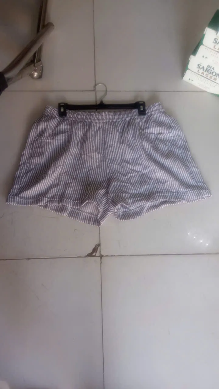 Quần đùi bigsize (size L) giá 35k