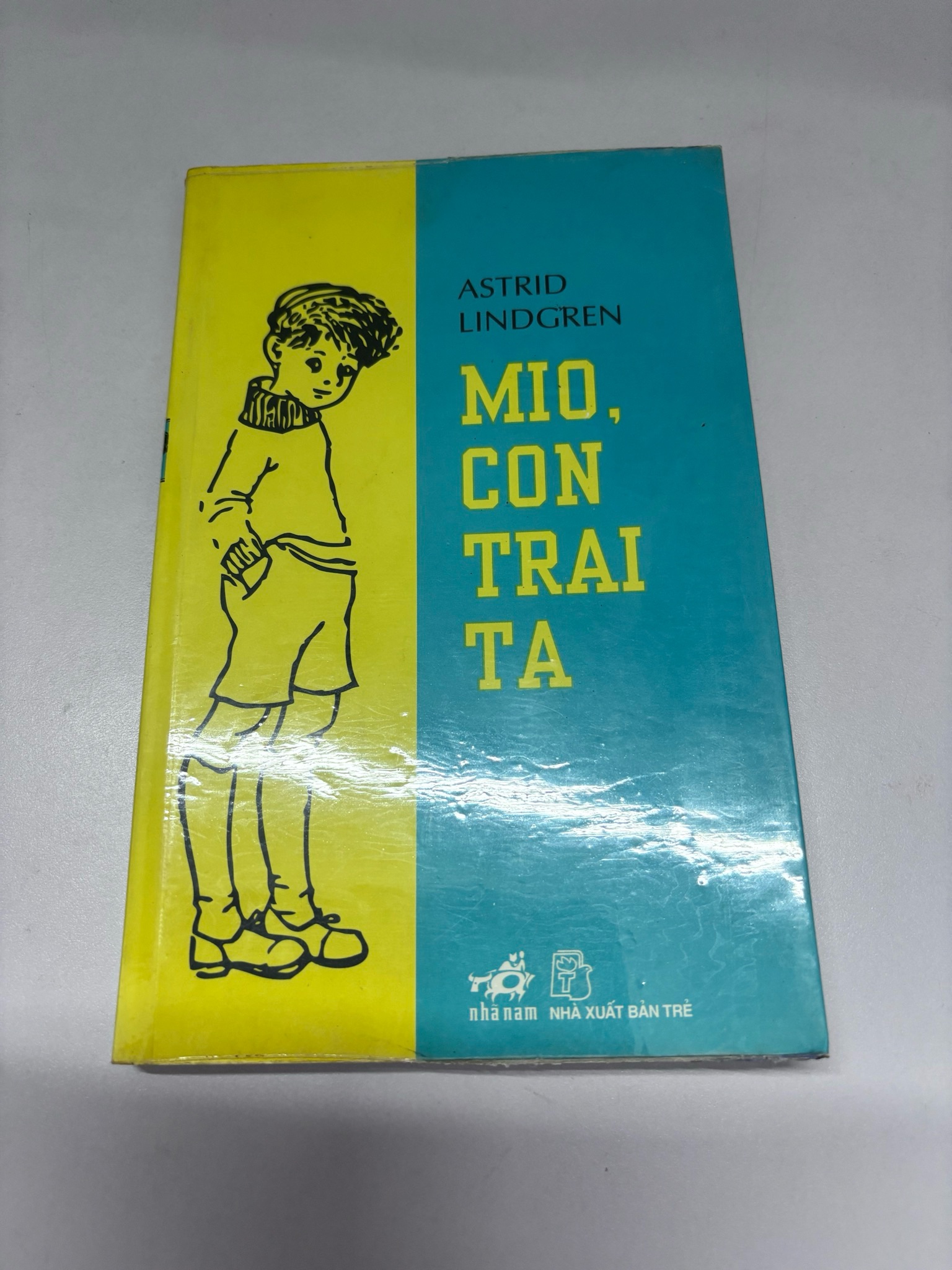 Mio con trai ta - Astrid Lindgren
