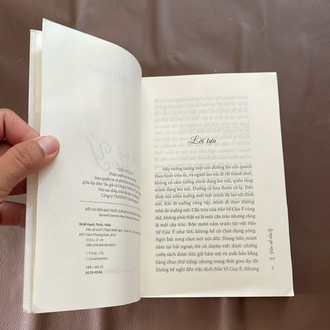 II Tựa sách: Nẻo Về Của Ý - Thích Nhất Hạnh - 2019 476077