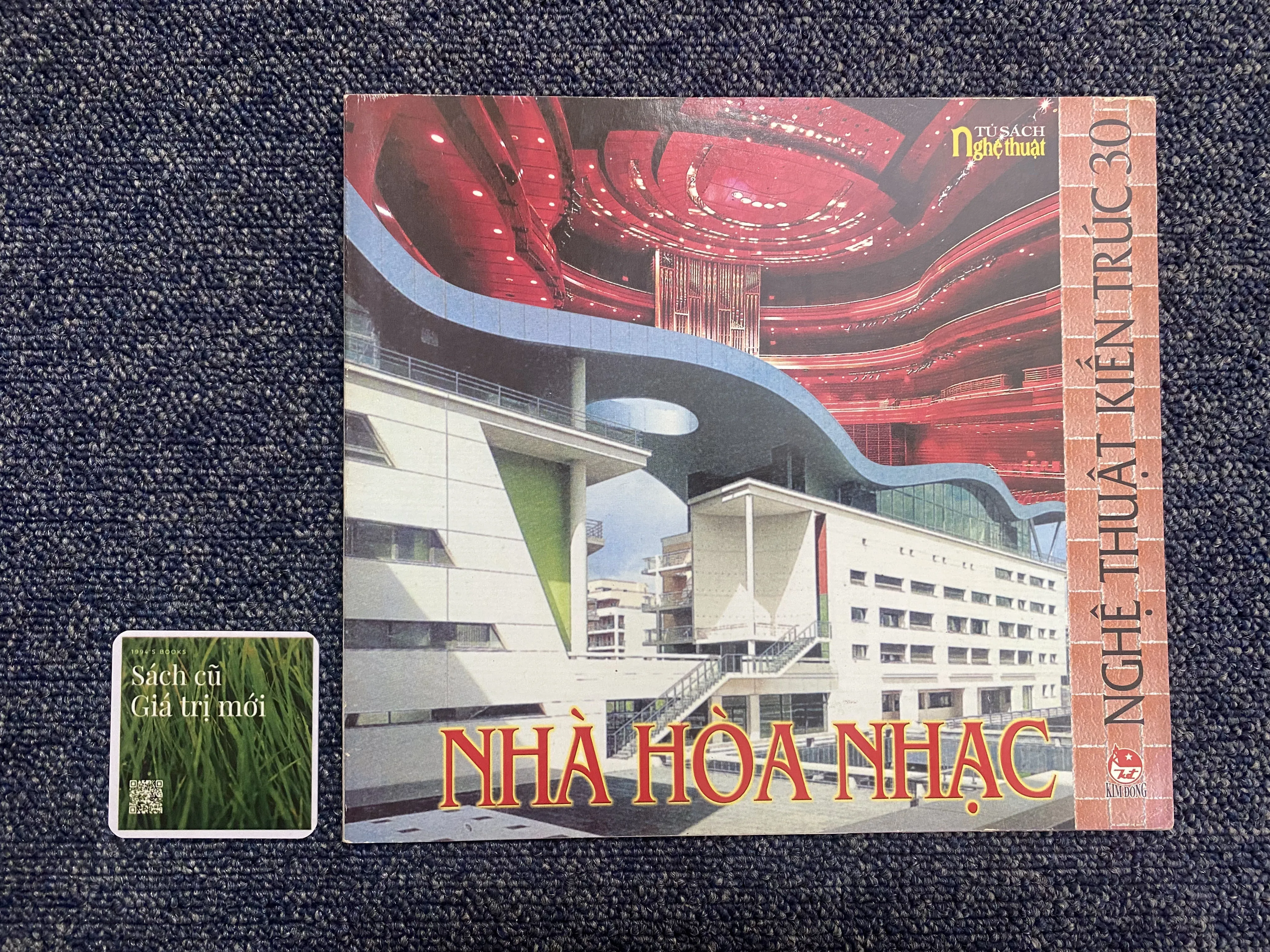 Tủ sách nghệ thuật kiến trúc 30