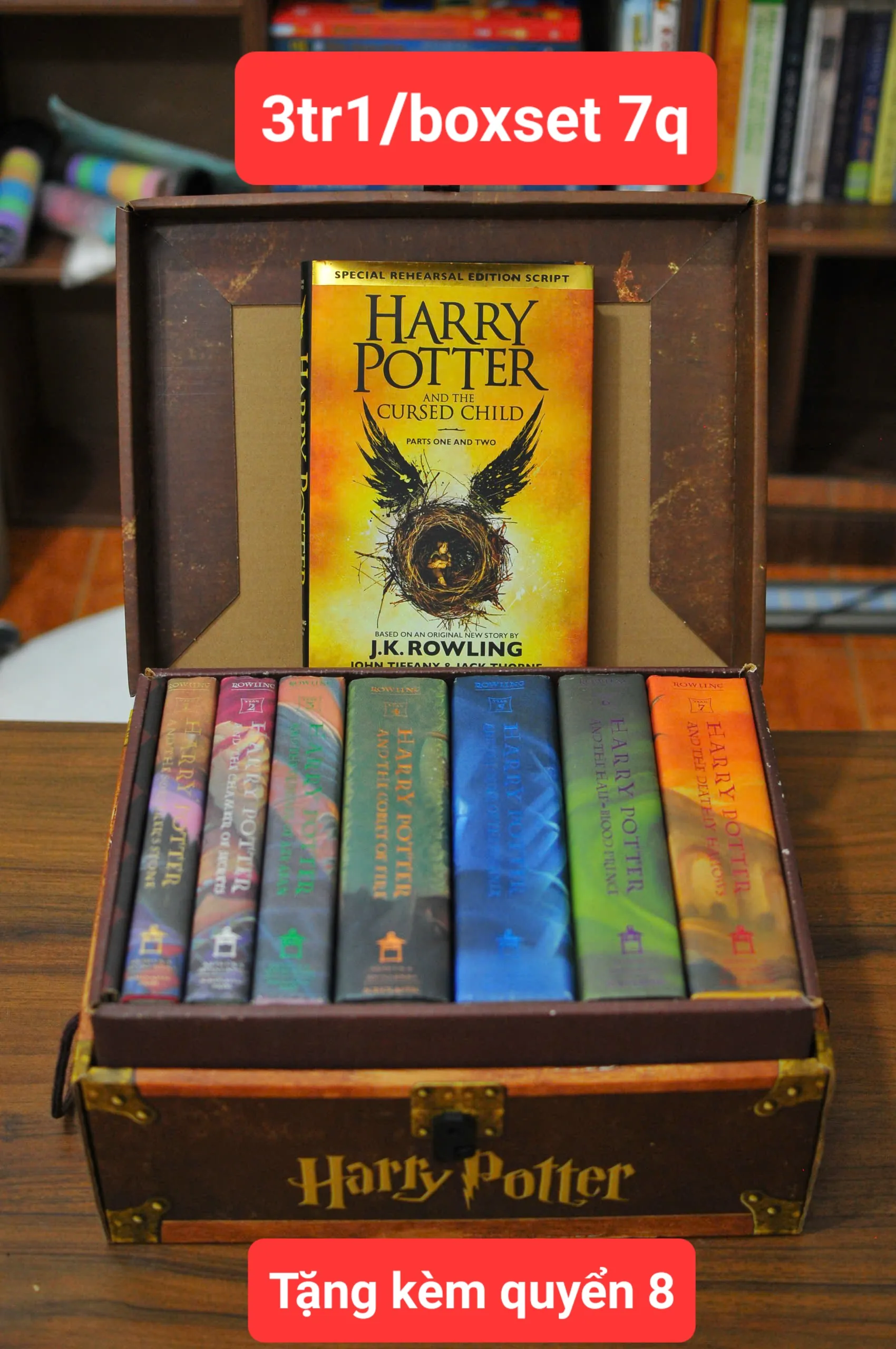 Rương sách Harry Potter Tặng kèm Tập 8 - Potter Hardcover Boxed Set Books 1-7 with Trunk
