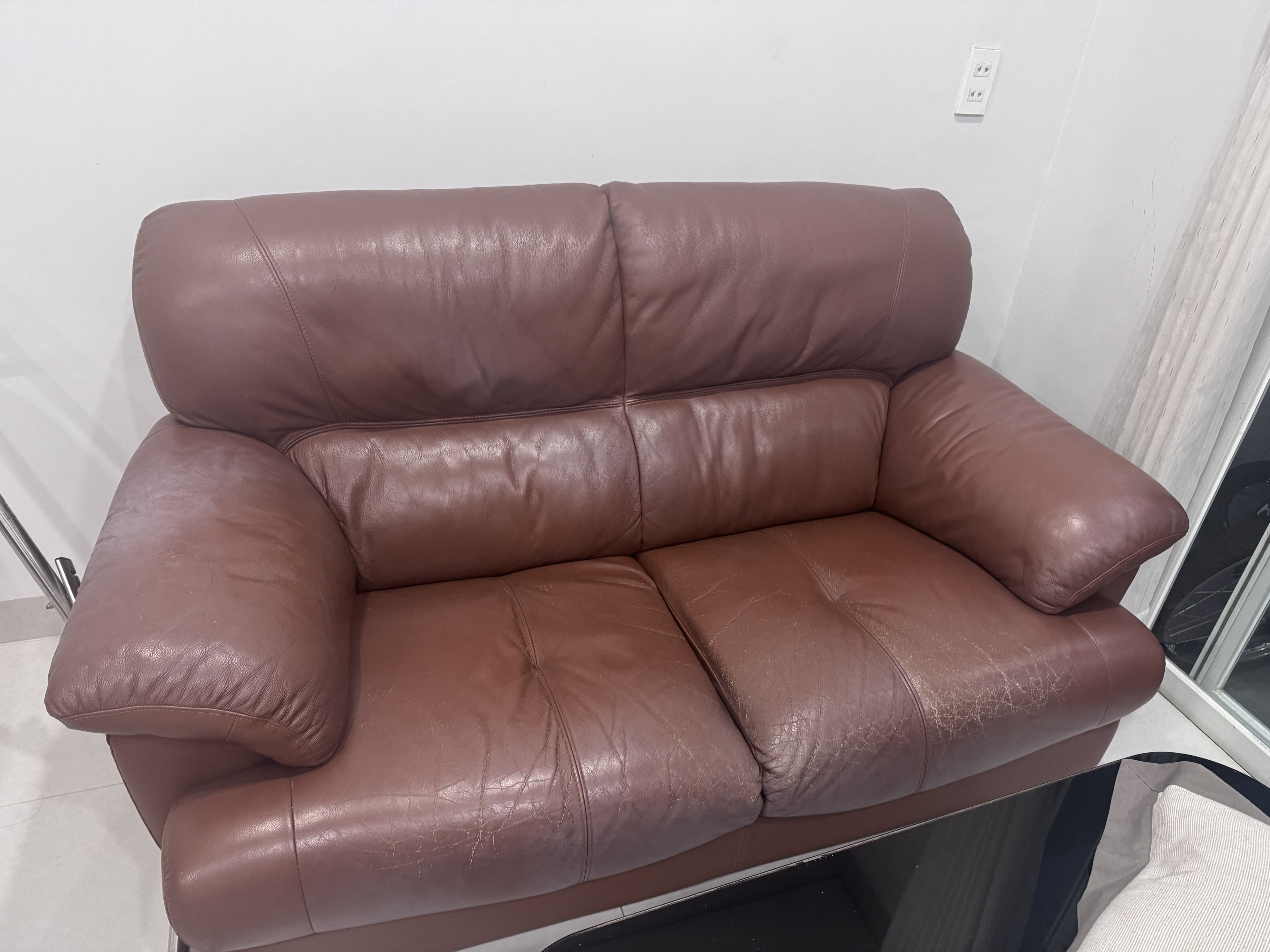Ghế sofa Cozy hai chỗ ngồi