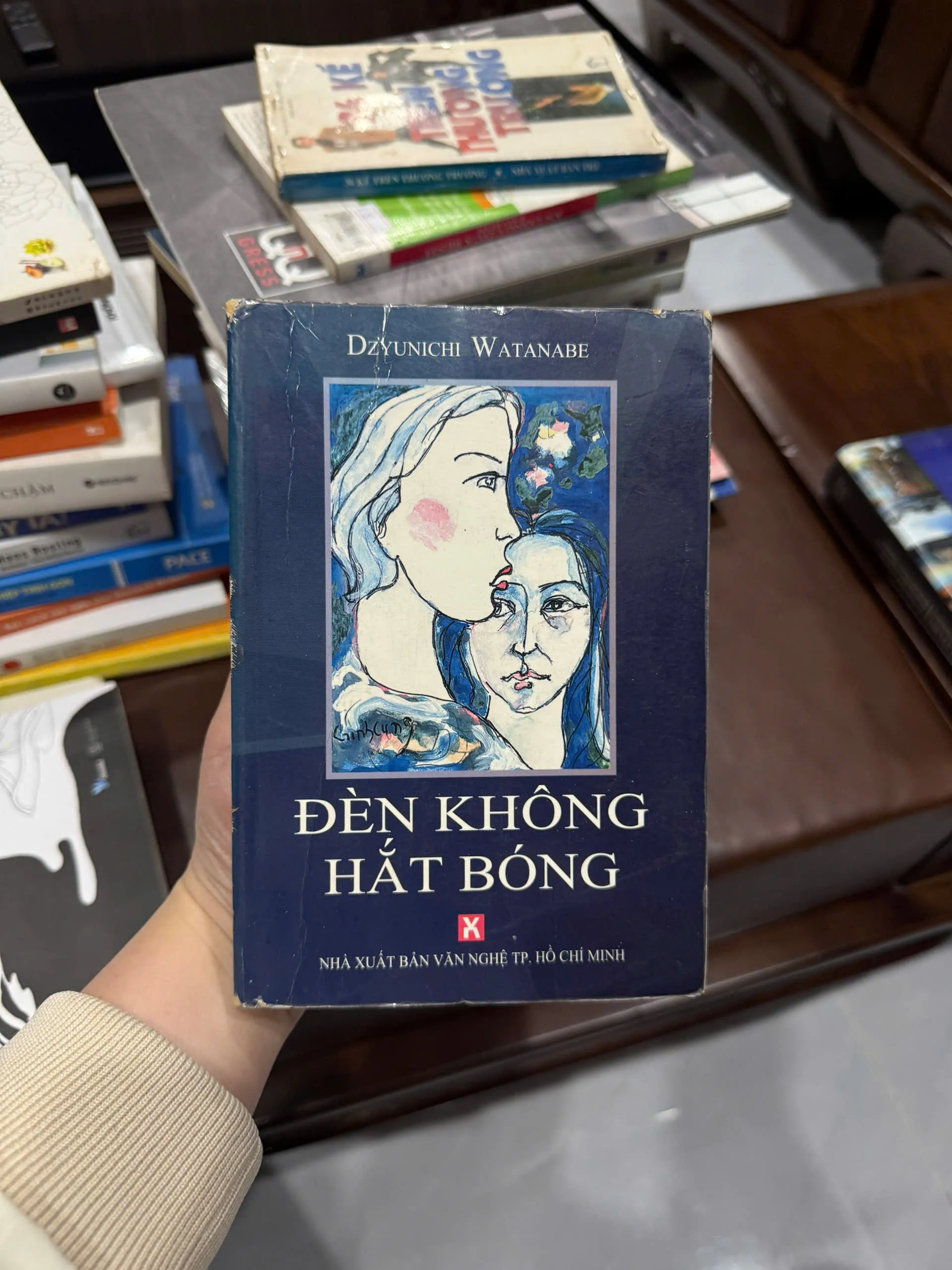ĐÈN KHÔNG HẮT BÓNG – DZYUNICHI WATANABE- K3