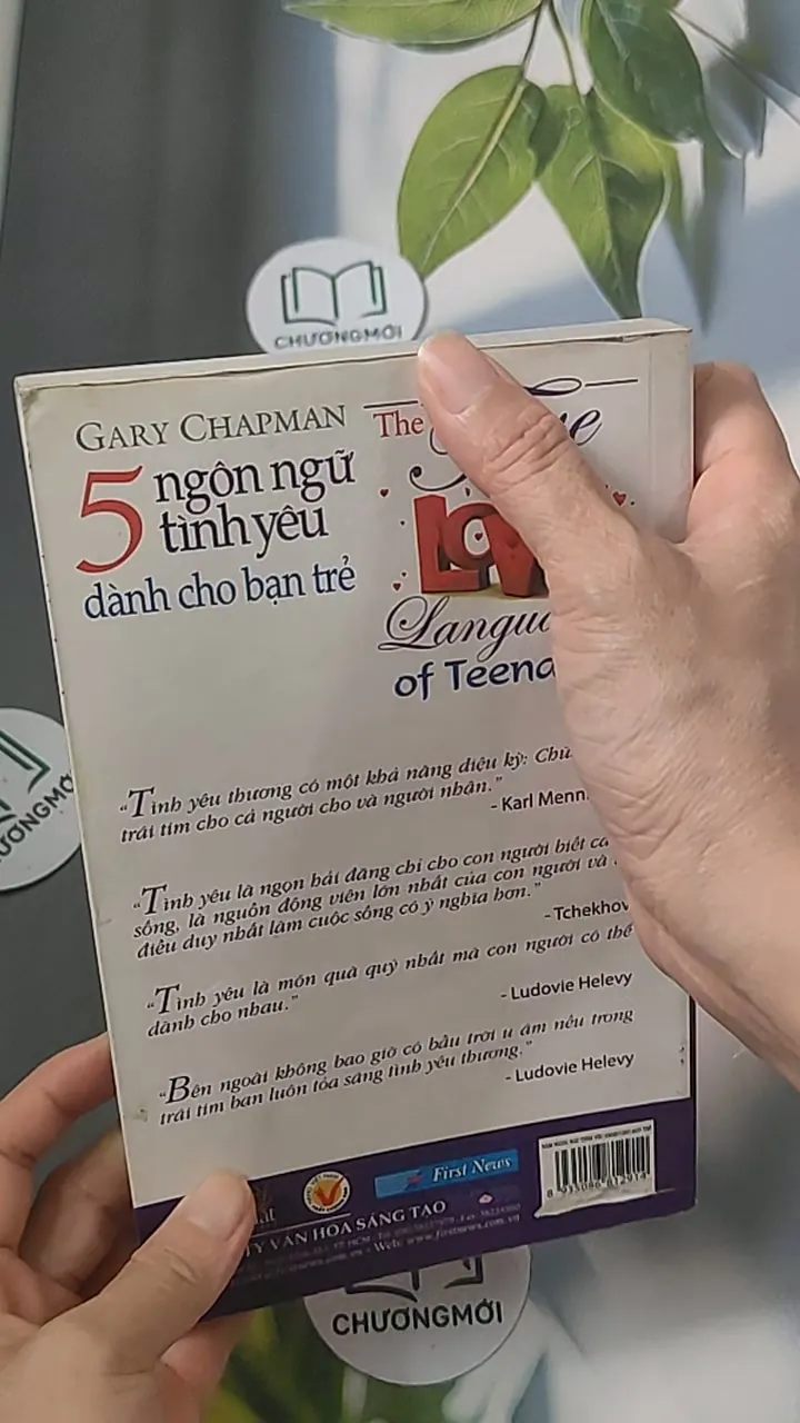 Năm ngôn ngữ tình yêu dành cho bạn trẻ - Gary Chapman 688468