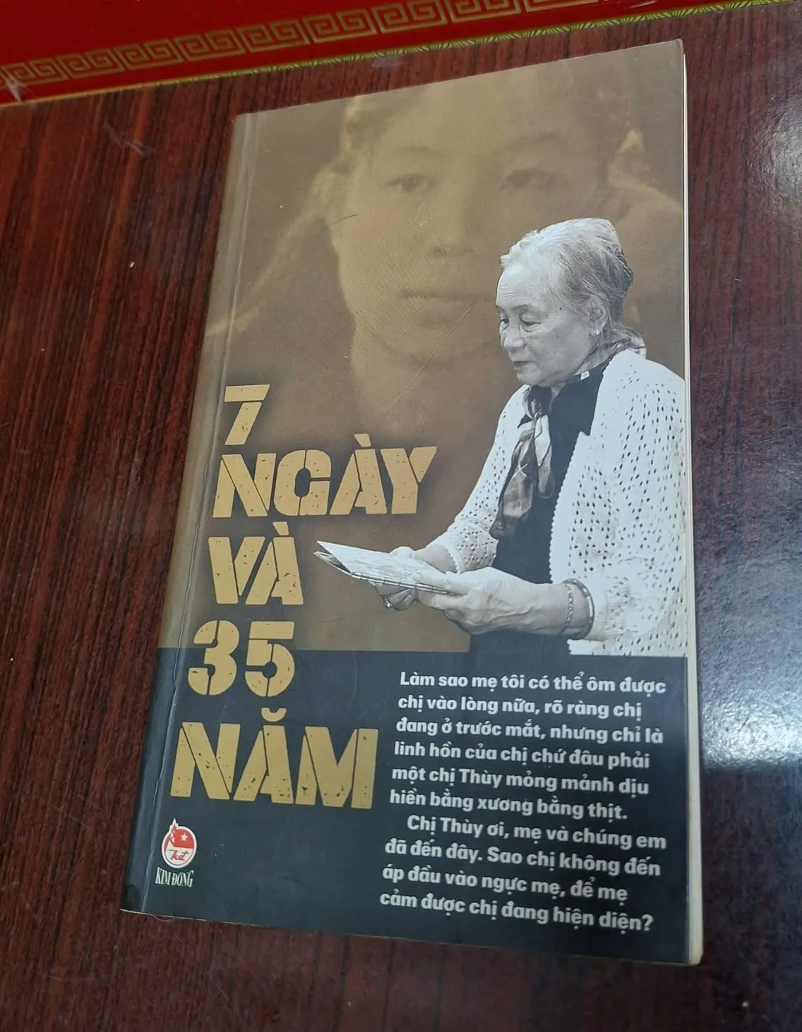 7 ngày và 35 năm
