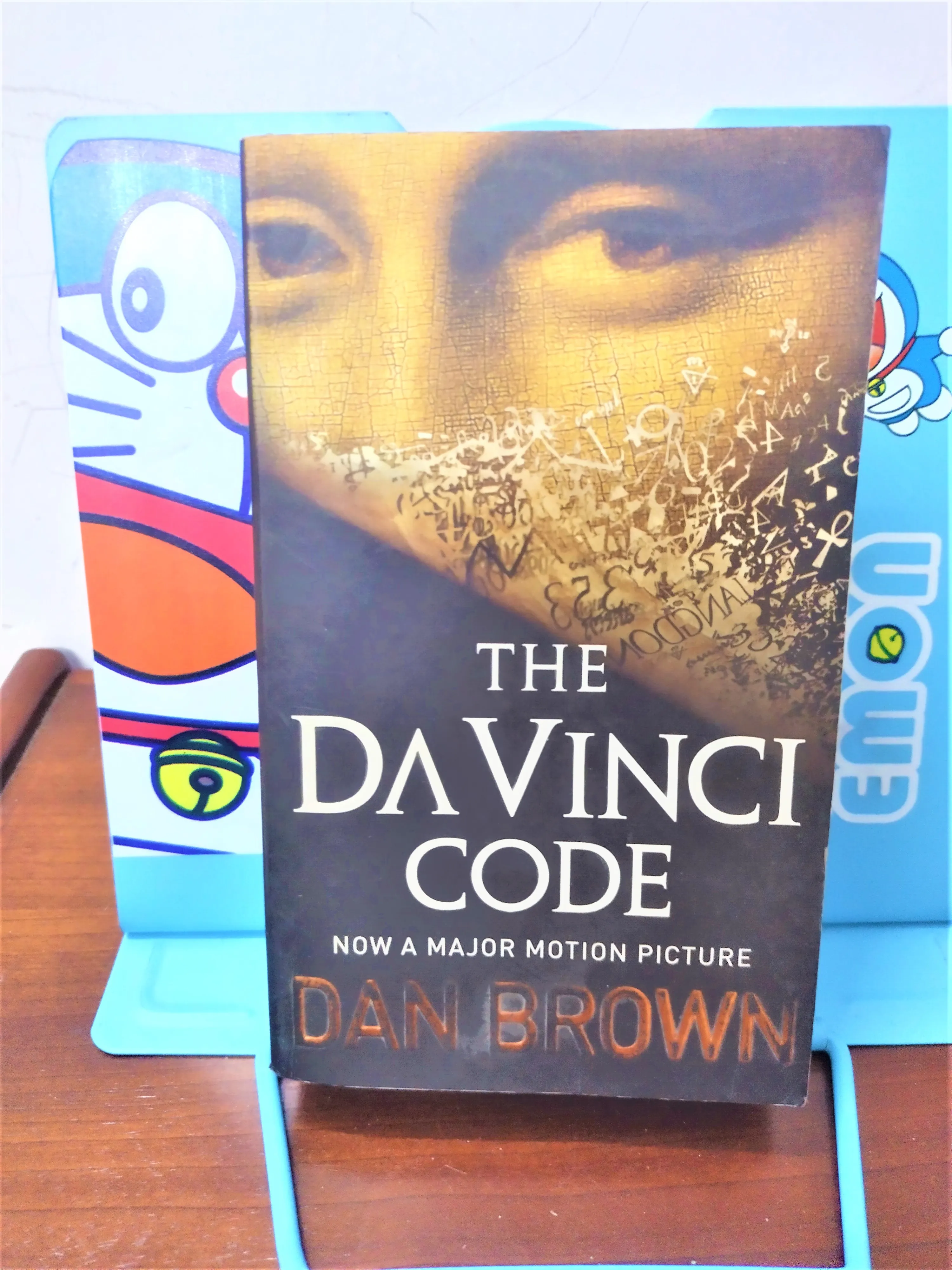 Sách văn học nước ngoài: The Davinci Code - TG: Dan Brown