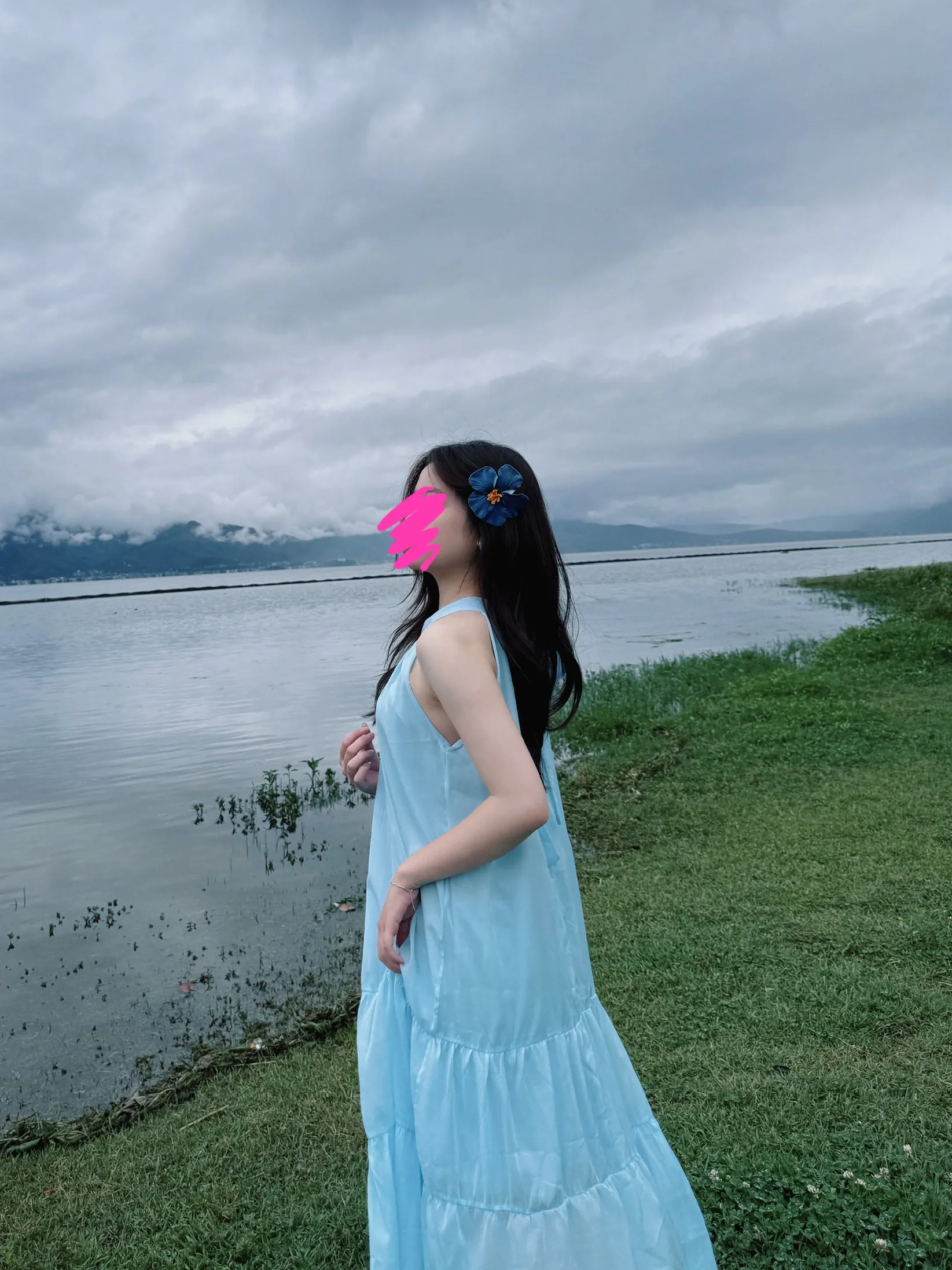 Váy Maxi đi biển màu xanh dương