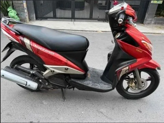 Xe yamaha Luvias