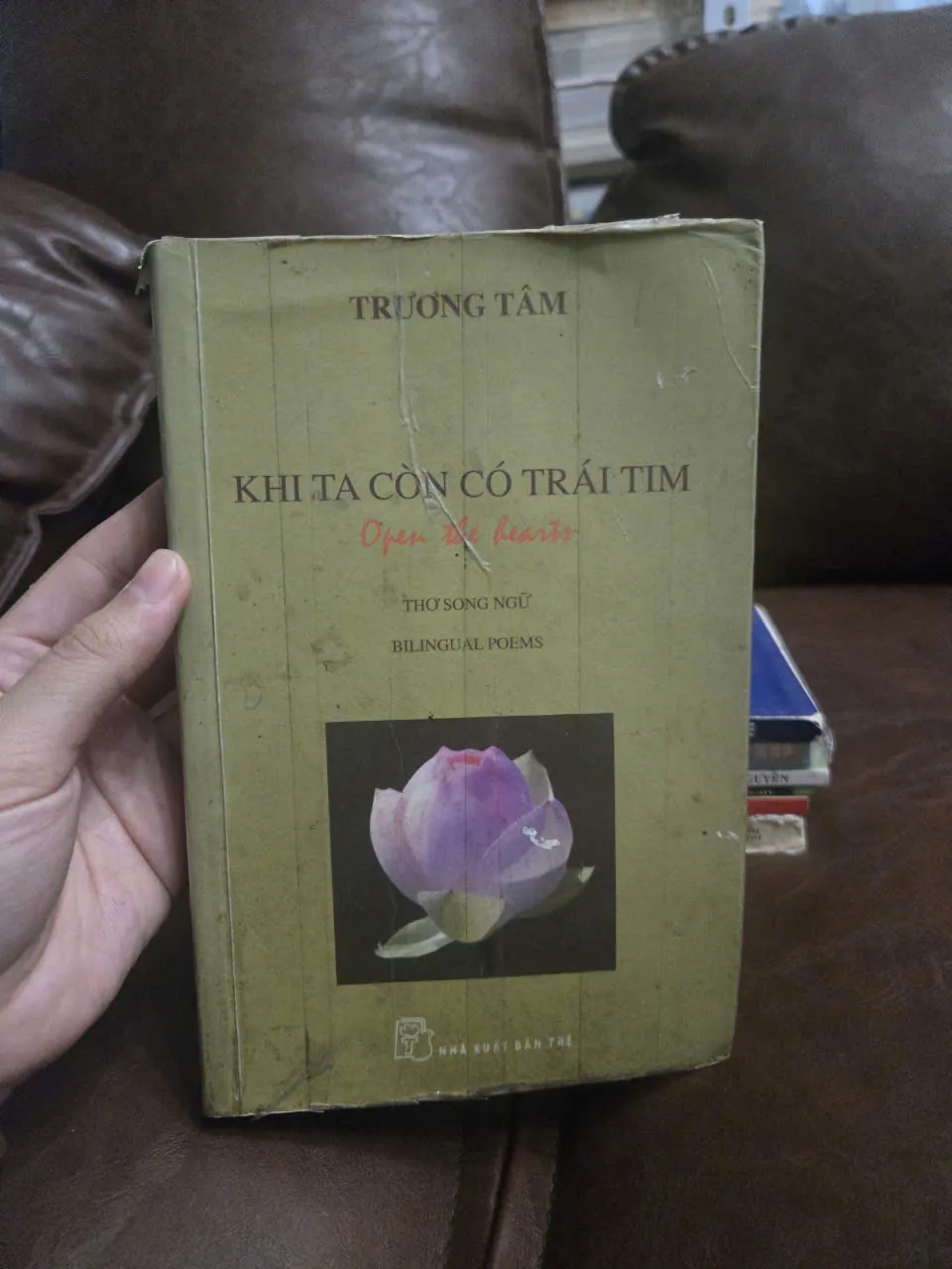 KHI TA CÒN CÓ TRÁI TIM