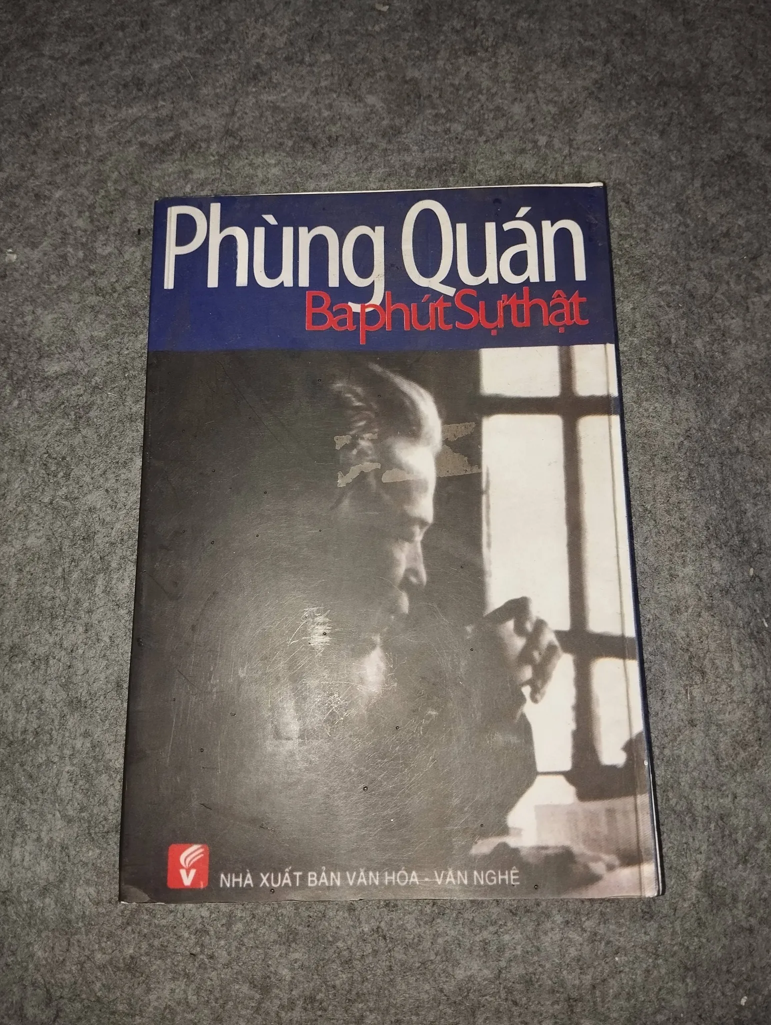 BA PHÚT SỰ THẬT - PHÙNG QUÁN