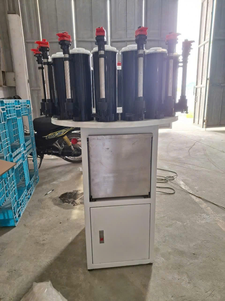 Máy chiết màu bán tự động SO-T16 mới 99% còn BH, Giá thương lượng
