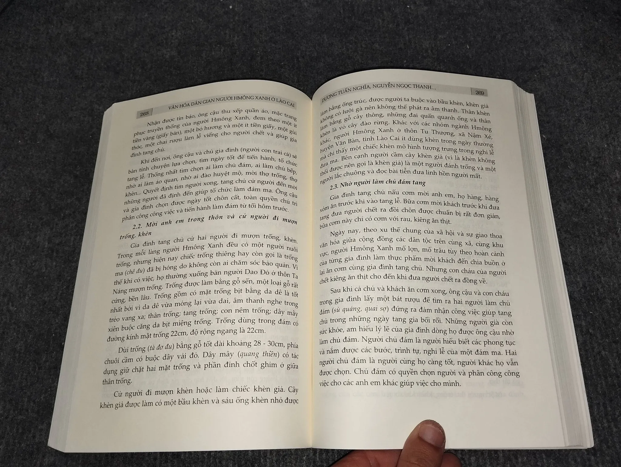 VĂN HOÁ DÂN GIAN NGƯỜI HMÔNG XANH Ở LÀO CAI TẬP 1 992541