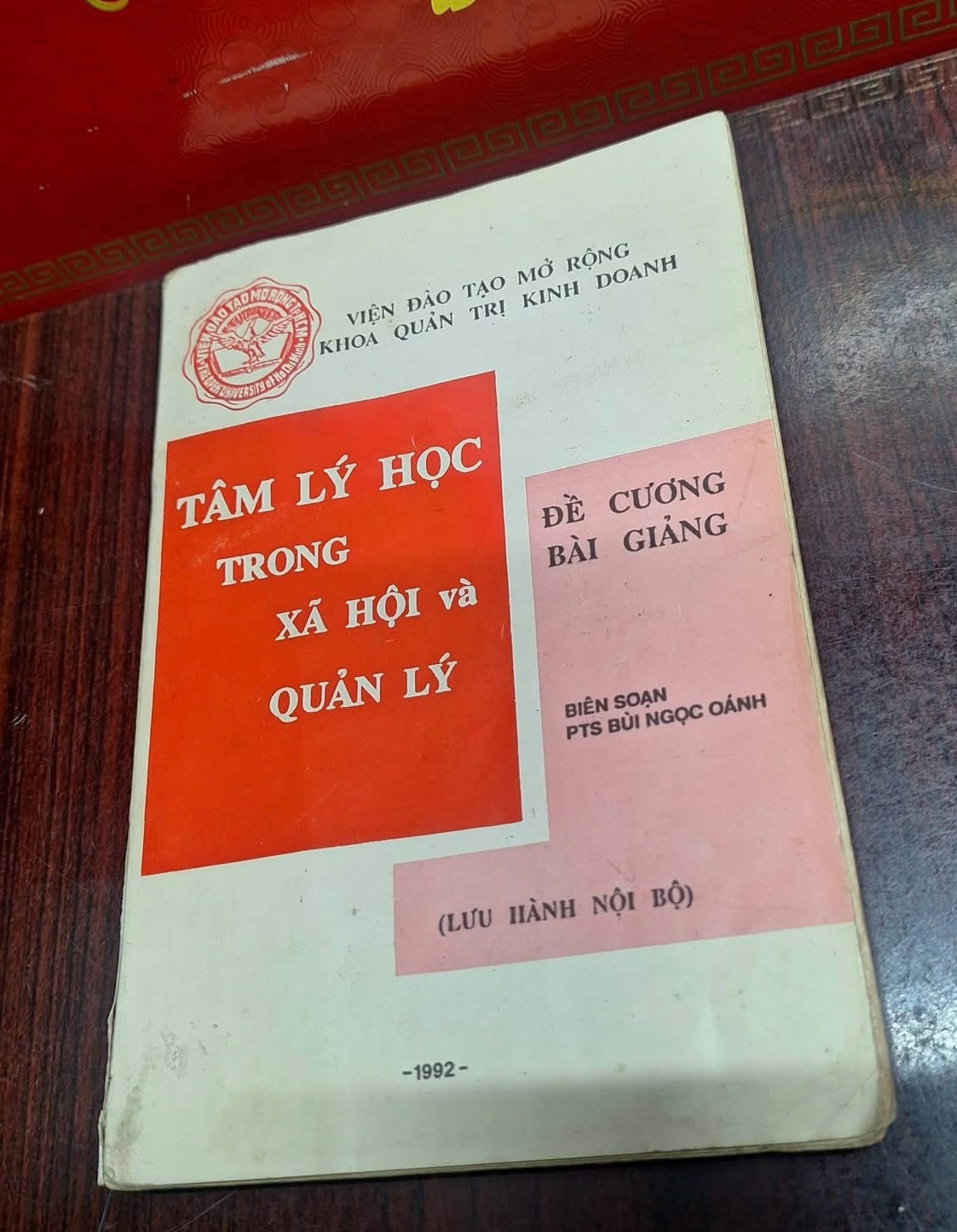 Tâm lý học trong xã hội và quản lý