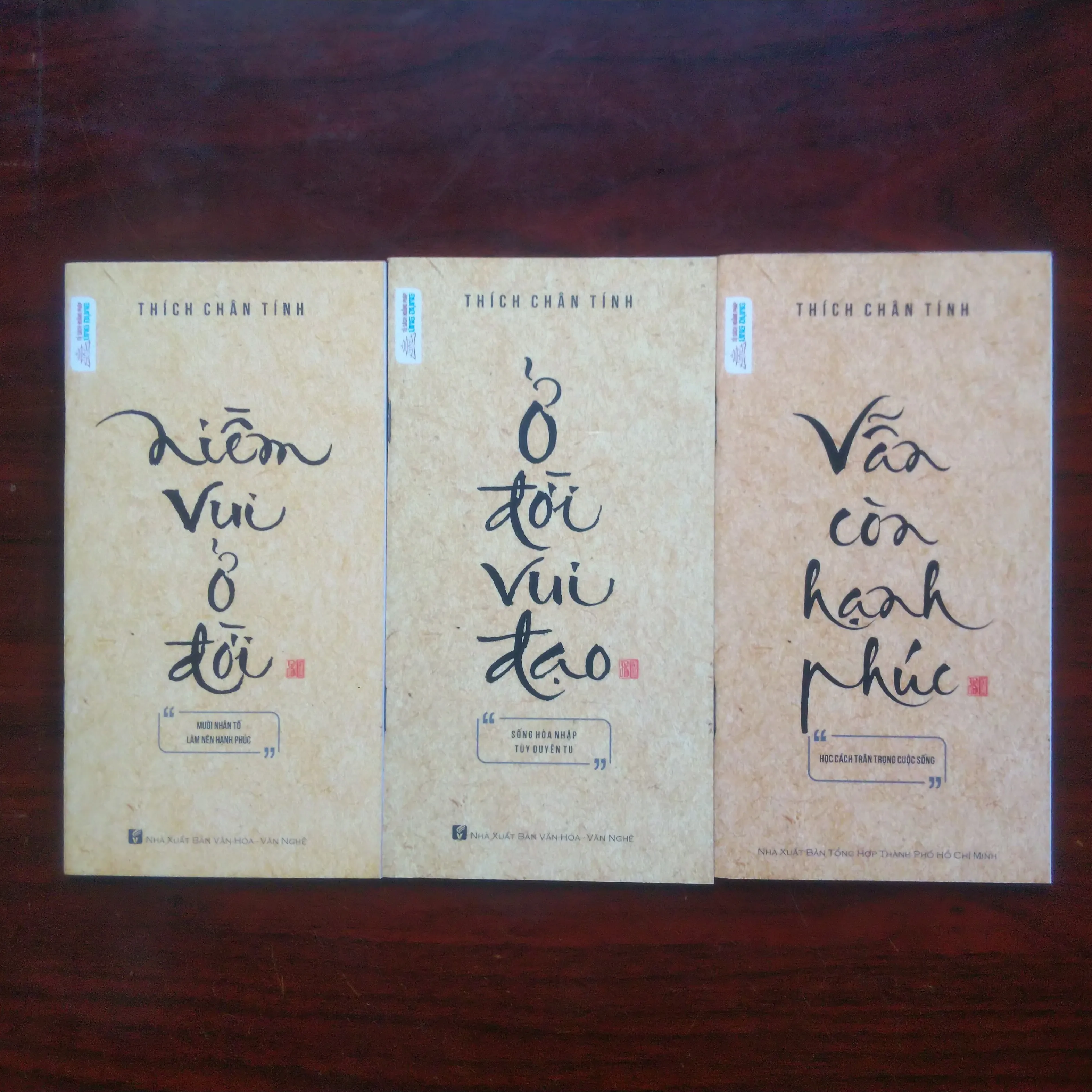 [Sách Phật Giáo] Niềm Vui Ở Đời + Ở Đời Vui Đạo + Vẫn Còn Hạnh Phúc (Thích Chân Tính)
