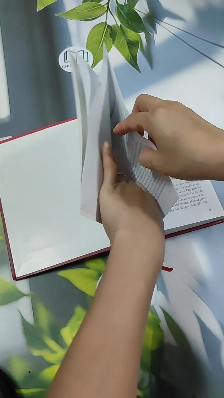 [MIỄN PHÍ BỌC SÁCH] Cách Mạng Tháng Tám 1945 - Thắng Lợi Vĩ Đại Đầu Tiên Của Cách Mạng Vi 750818