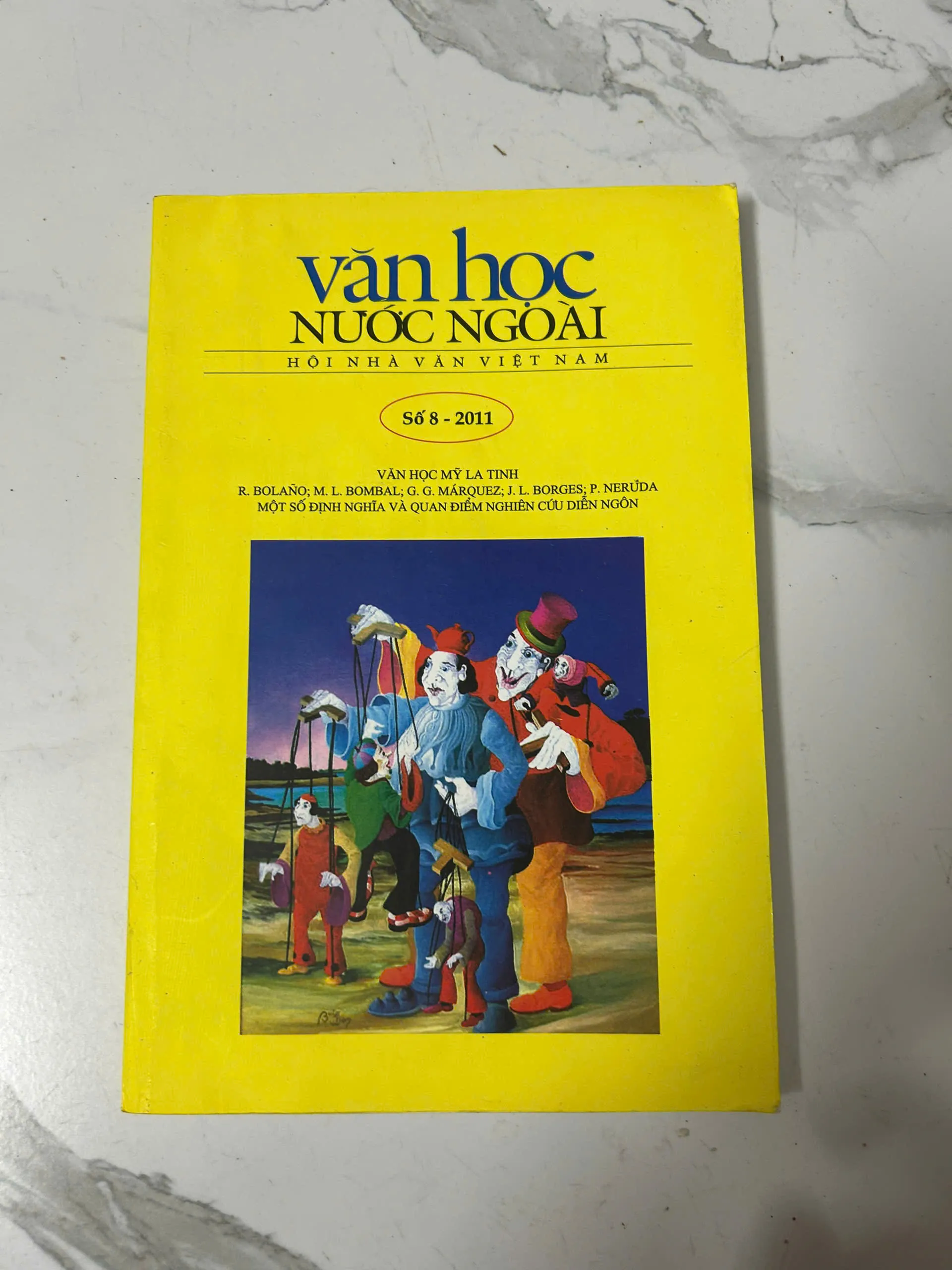 Tạp chí Văn học nước ngoài (Số 8 - 2011) – Hội Nhà văn Việt Nam