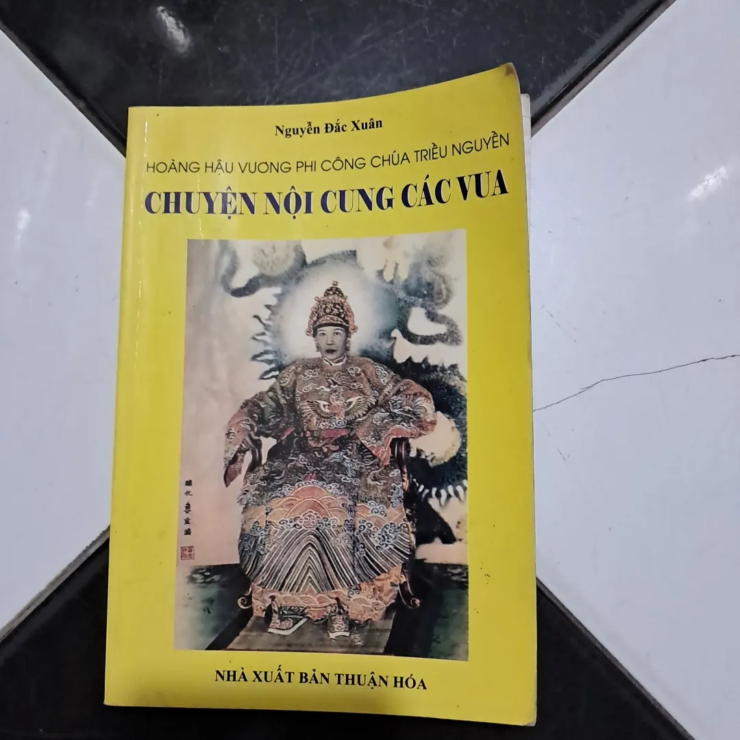 Chuyện nội cung các vua