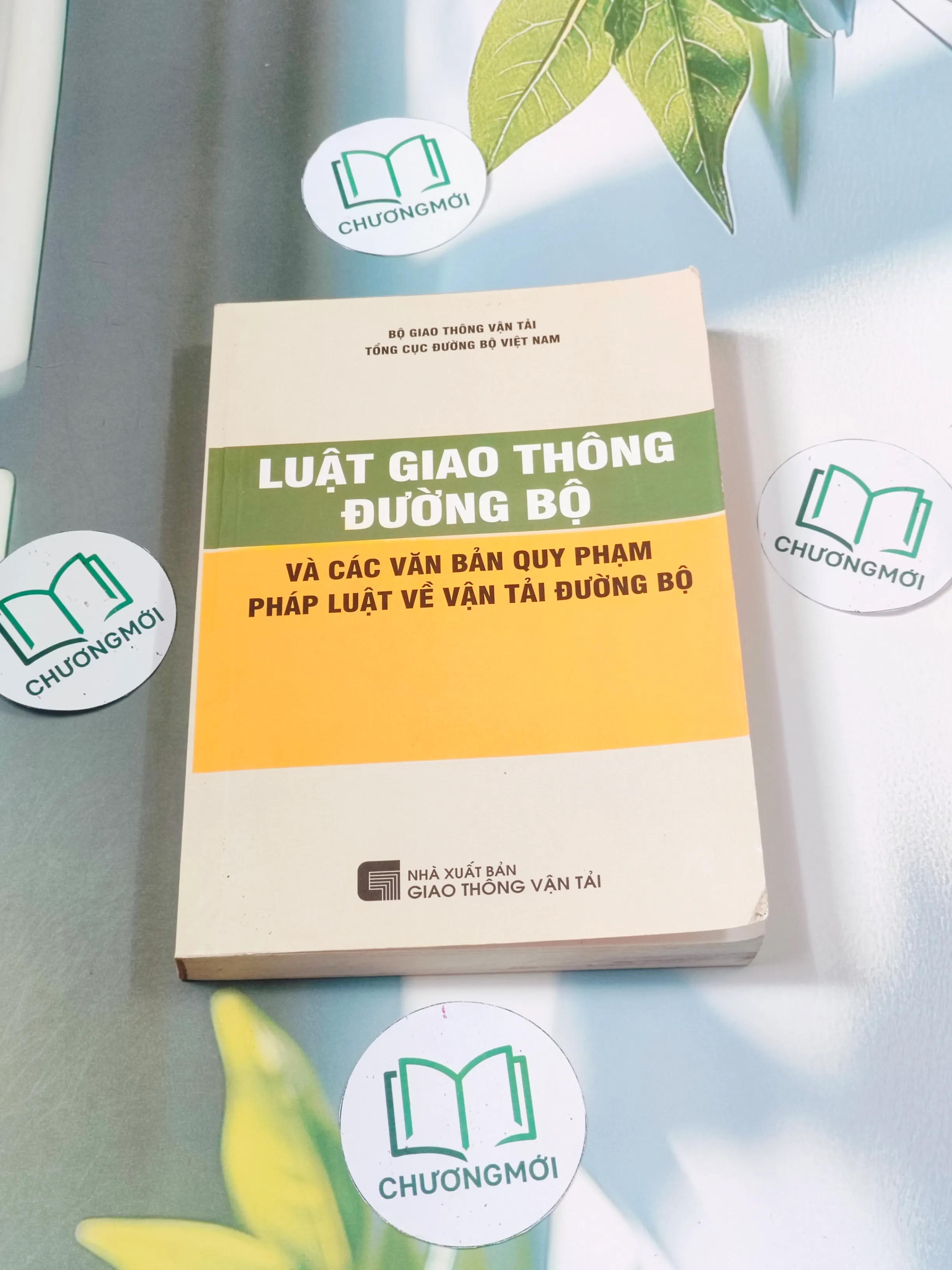 Luật Giao thông đường bộ và các văn bản quy định pháp luật về vận tải đường bộ - Nguyễn H