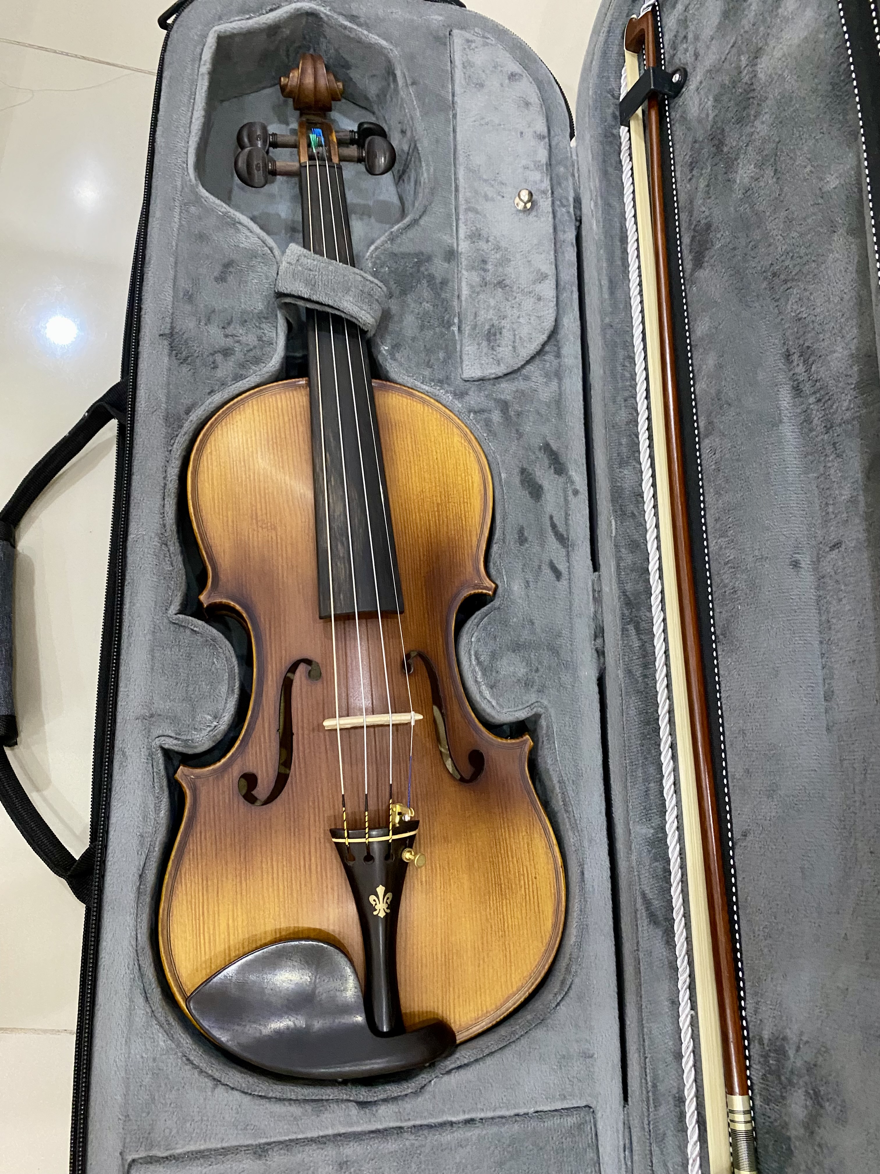 Violin Christina V05 4/4 như mới 523188