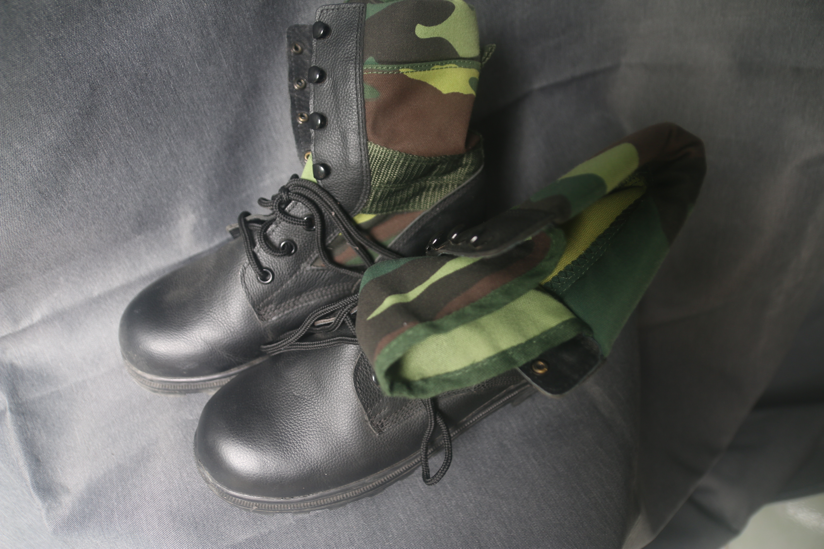Giày Boot Quân Đội size 40 536309