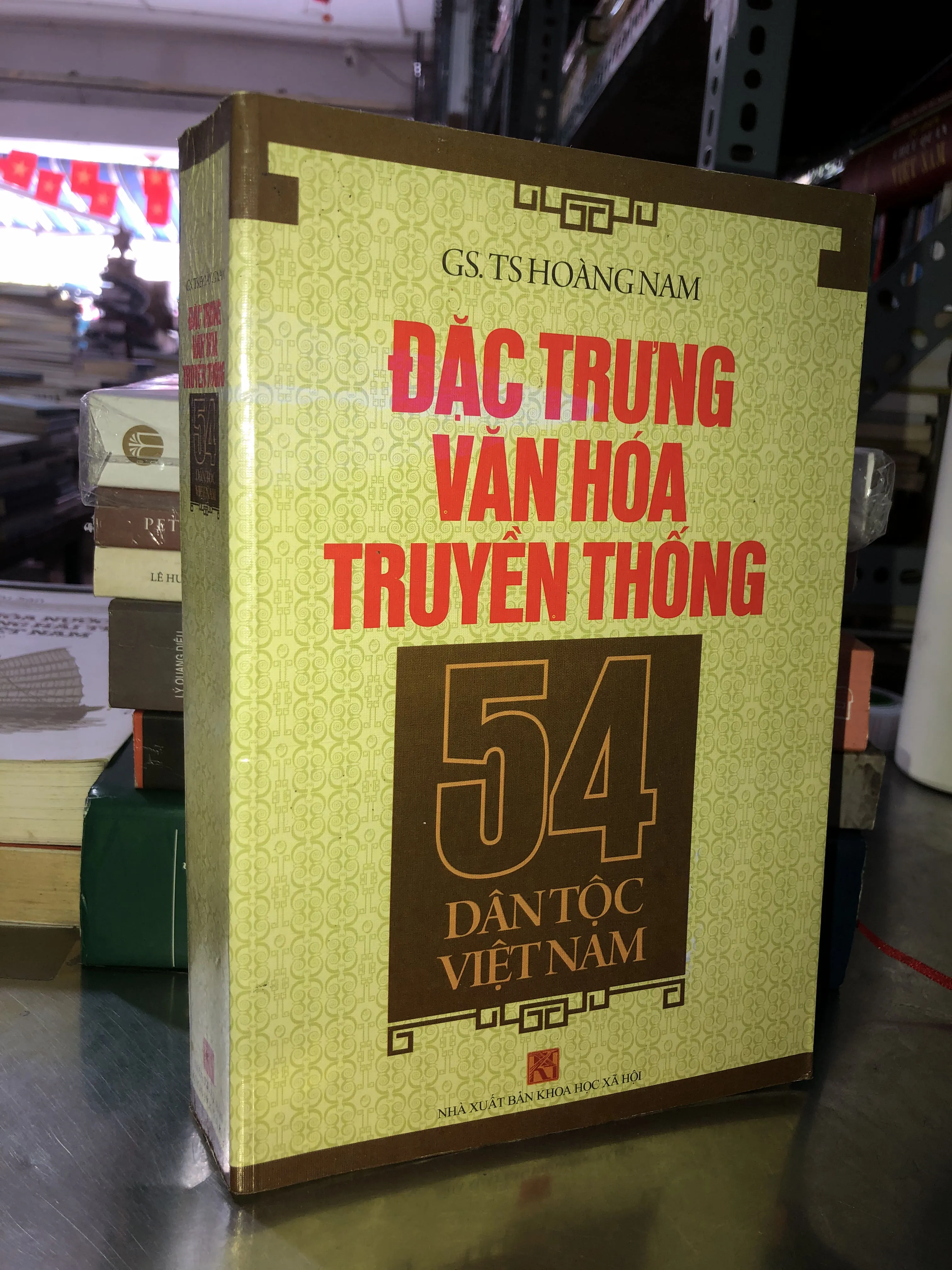 Đặc trưng văn hoá truyền thống - 54 dân tộc việt nam 