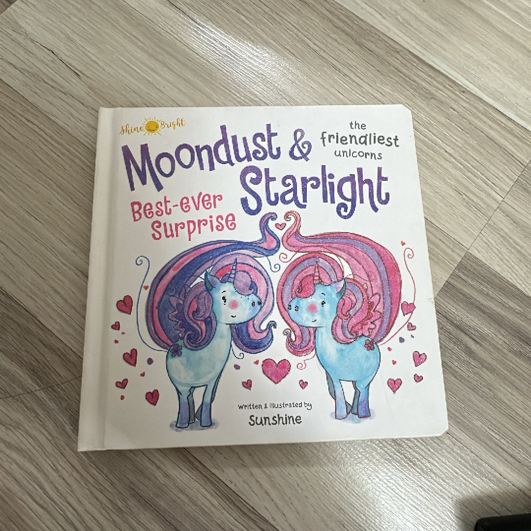 Truyện tranh dành cho trẻ 3 tuổi+ Moondust& Starlight + 80% mới 196594