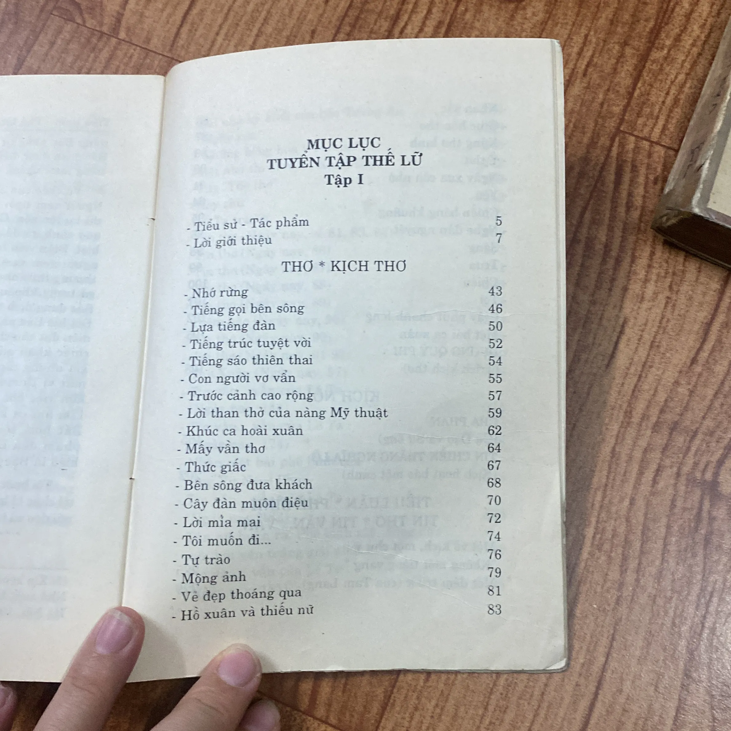 Tuyển tập Thế Lữ Tập 1 1004764