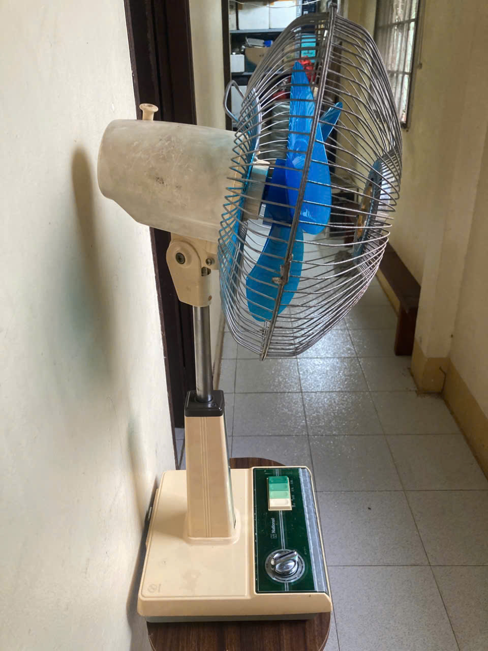 Quạt Nhật Lửng National sọc dưa cao 85cm cánh 30cm nguyên zin 476483