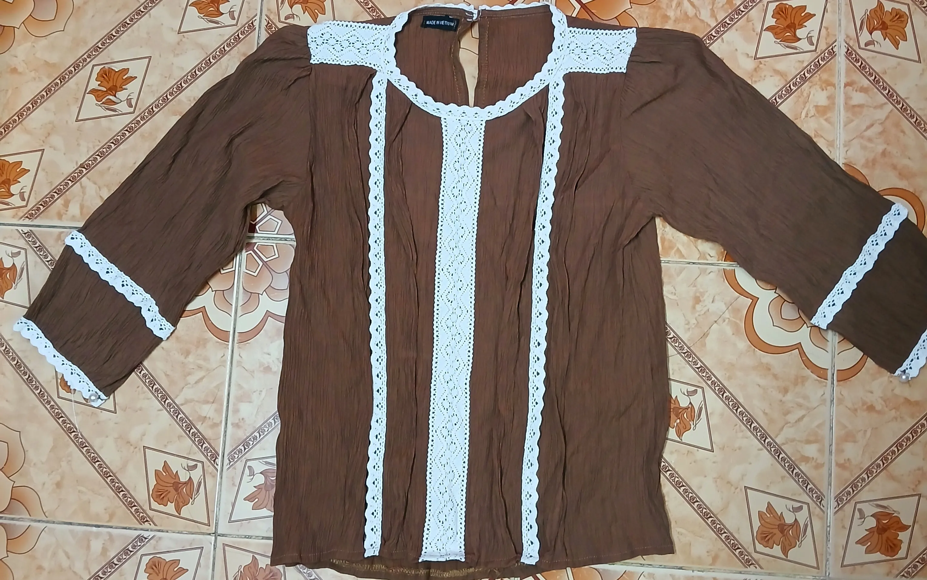 Áo tay dài vải gân 