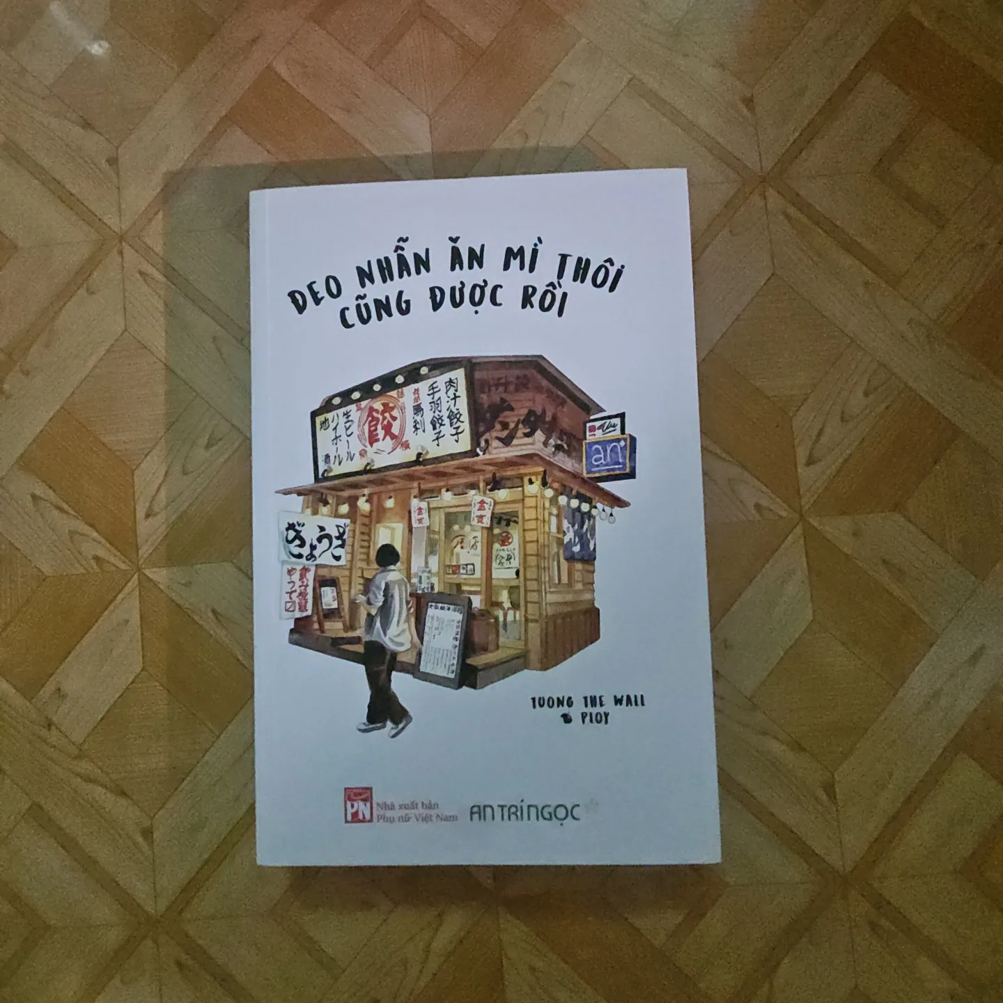 Đeo nhẫn ăn mì thôi cũng được rồi (new 90%)