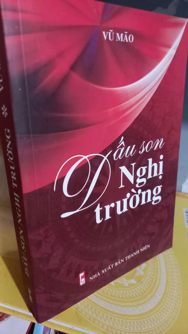 dấu son nghị trường