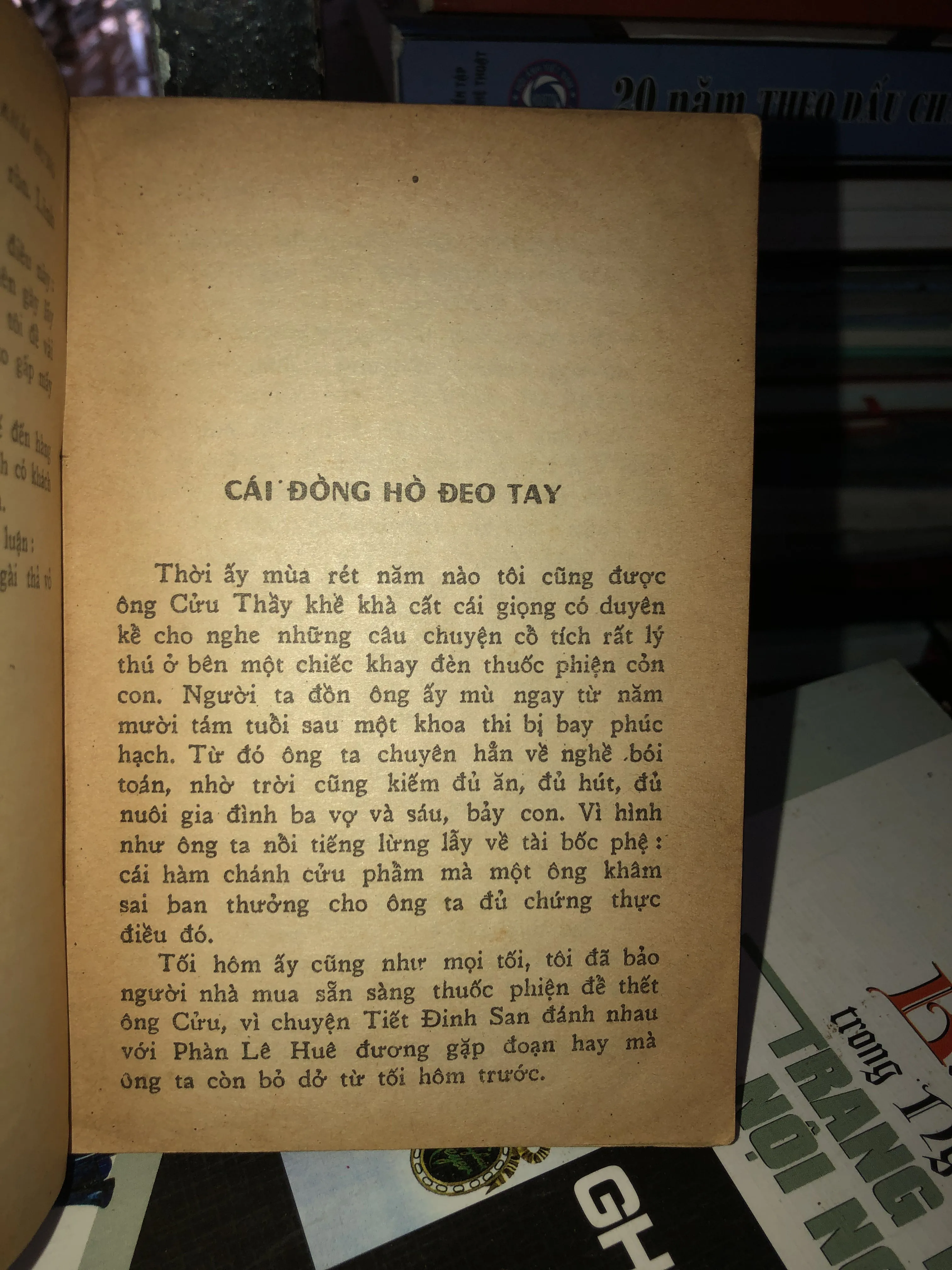 Đội mũ lệch - Khái Hưng 1001348